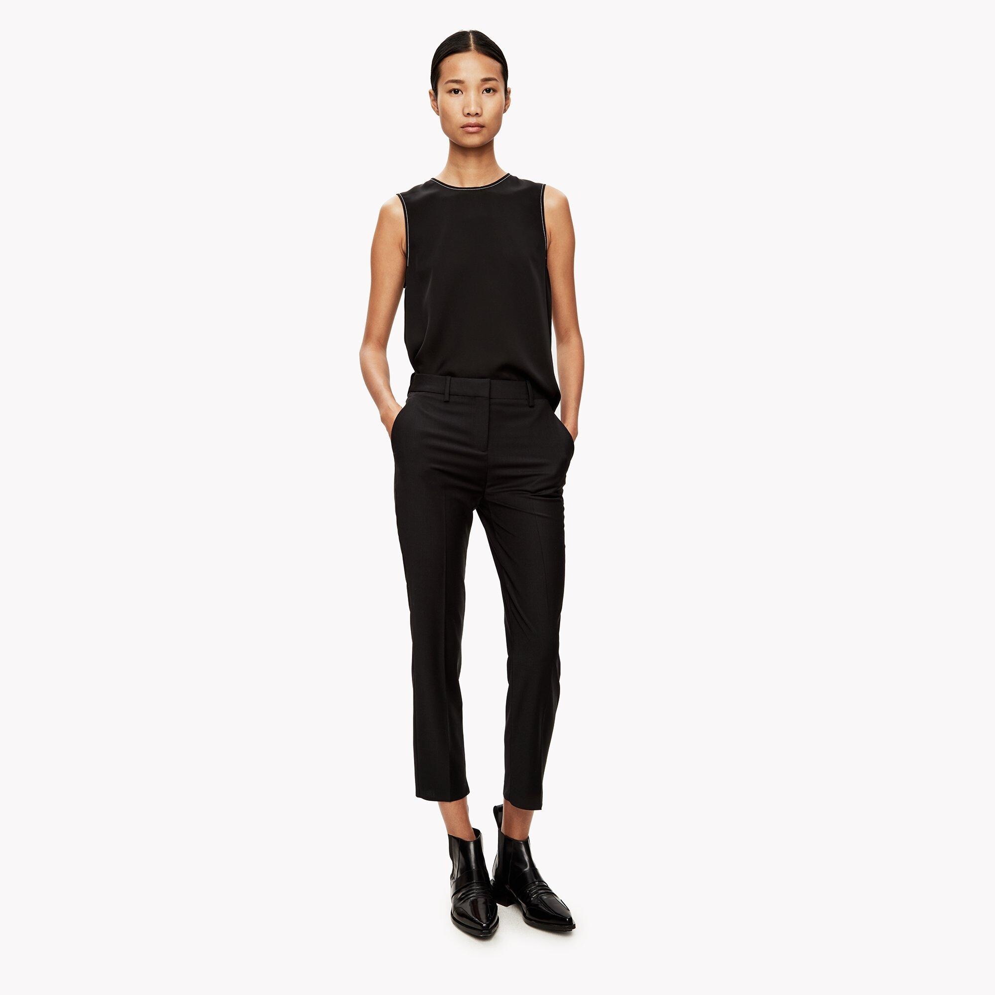 Classic Slim Crop Pant