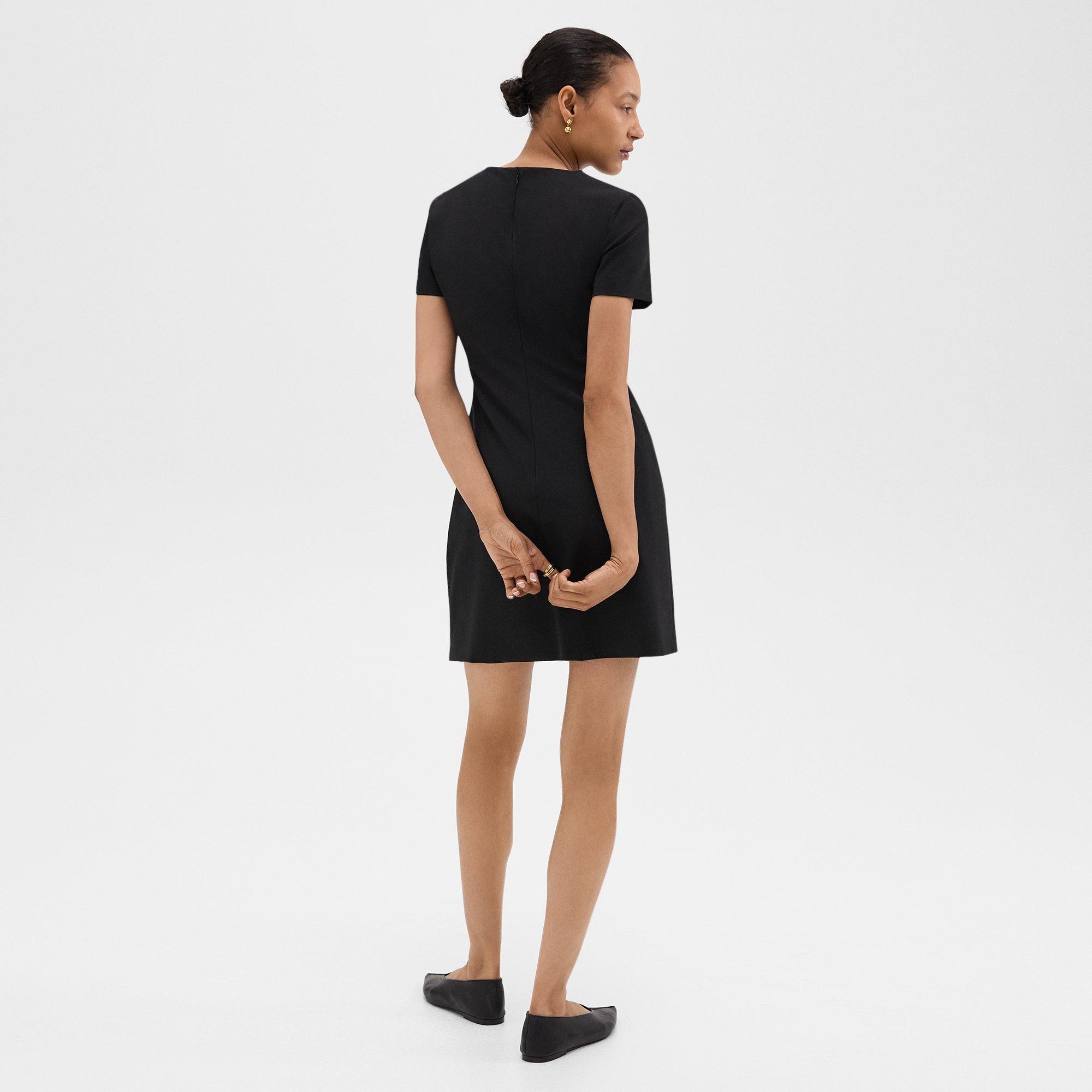 What's the difference between shift & sheath dresses?