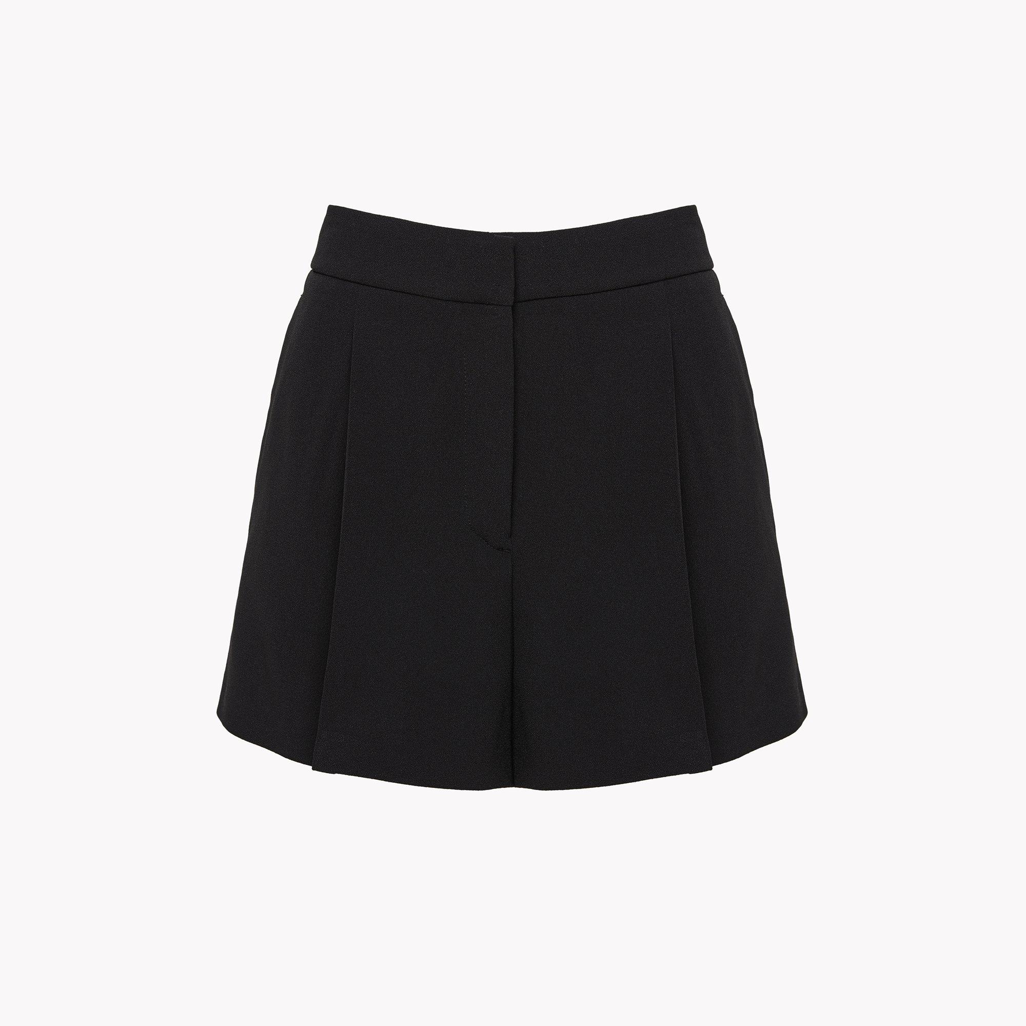 Pleated Short