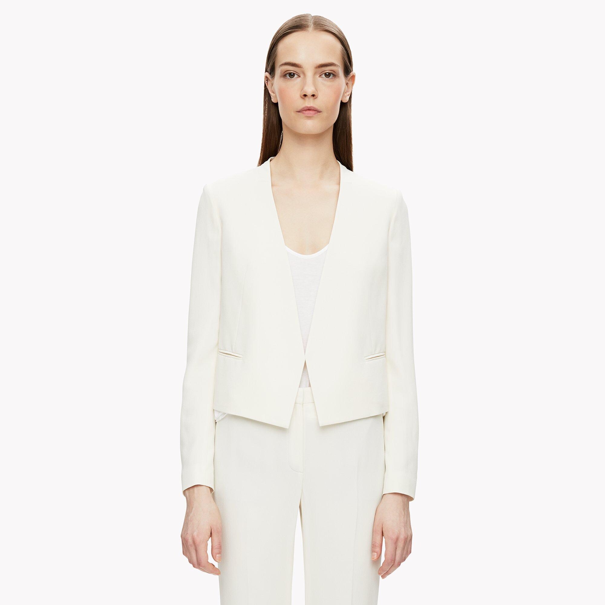Clean Blazer With Back Buckle