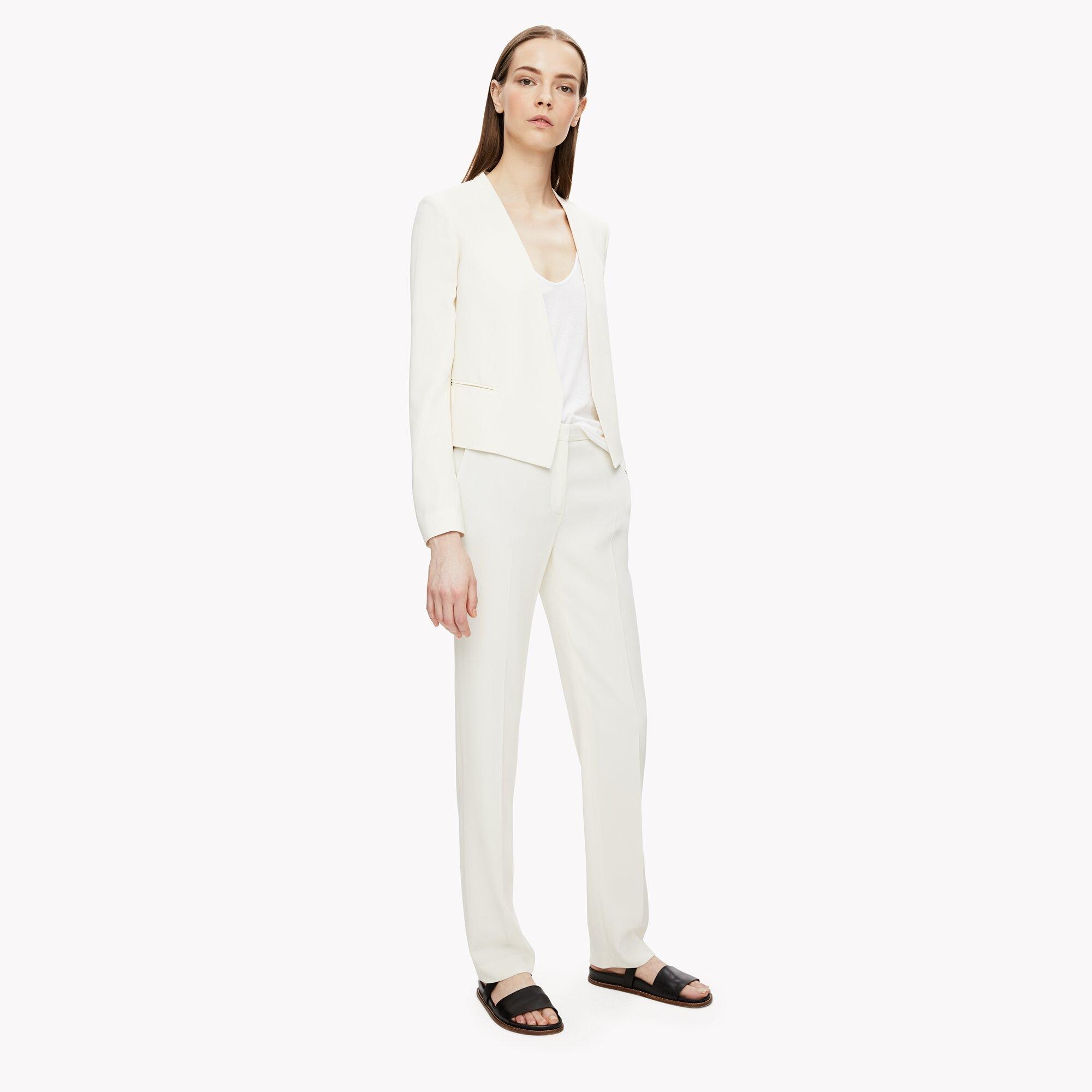 Clean Blazer With Back Buckle