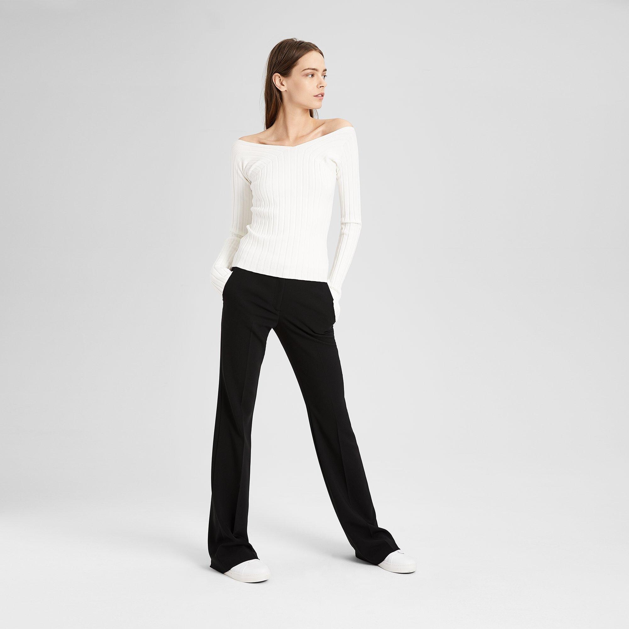 Wide V-Neck Ribbed Pullover