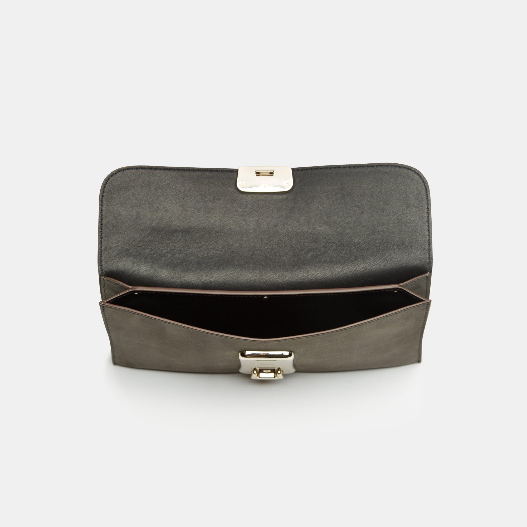 Beekman Clutch in Suede