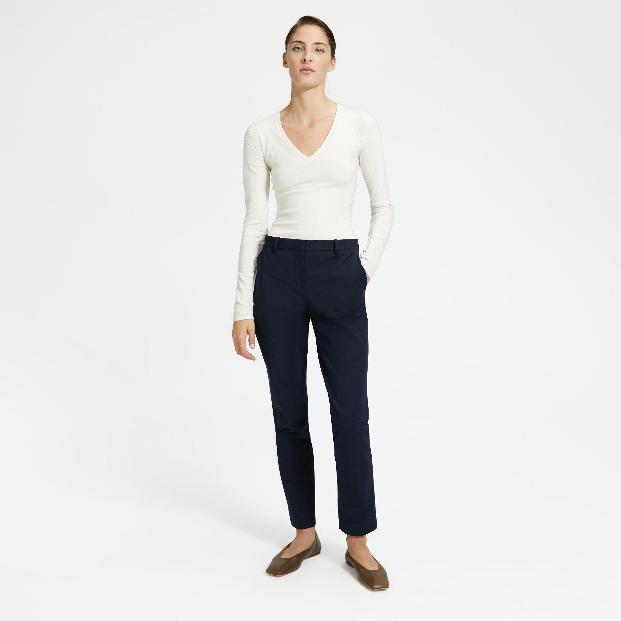 Low V-Neck Pullover