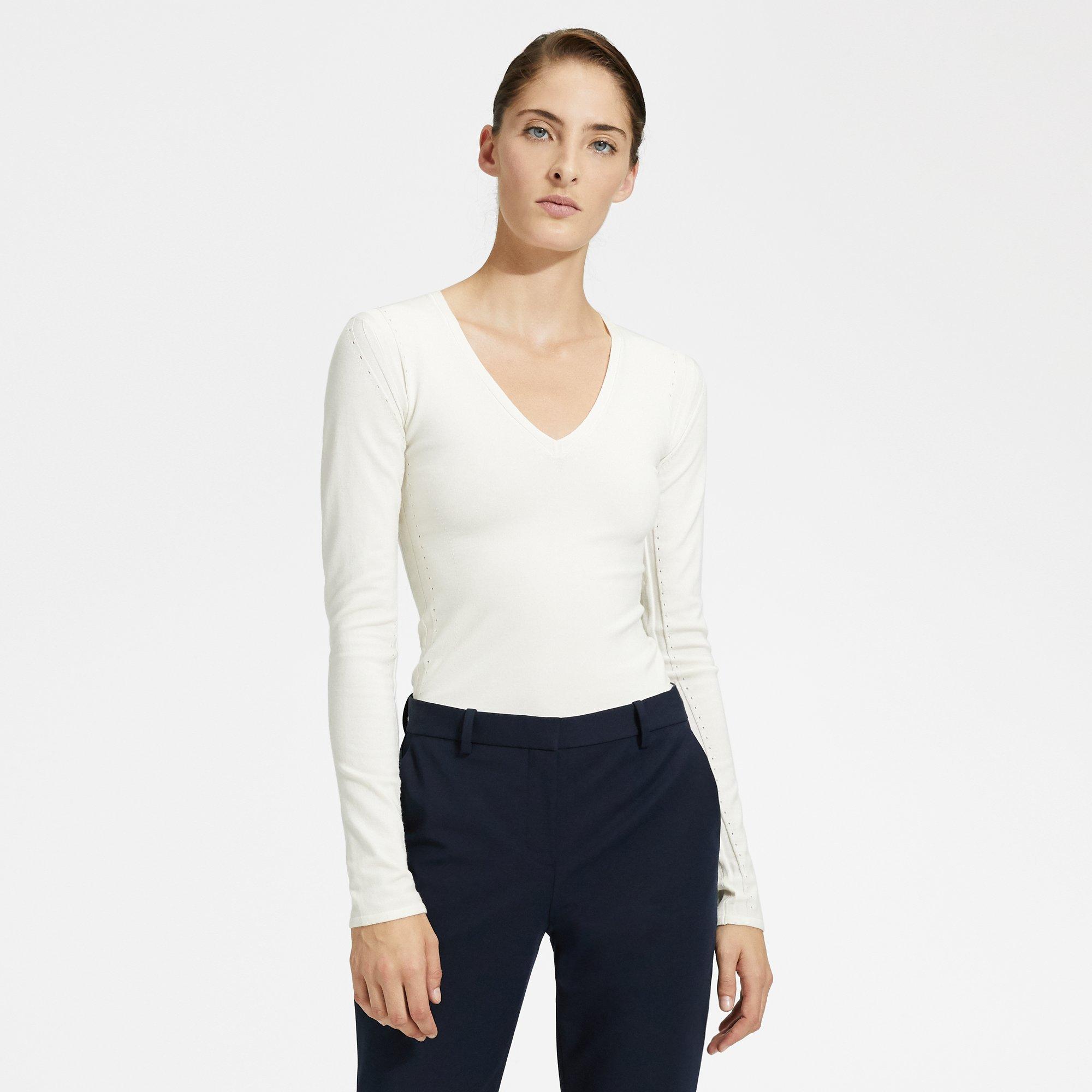 Low V-Neck Pullover
