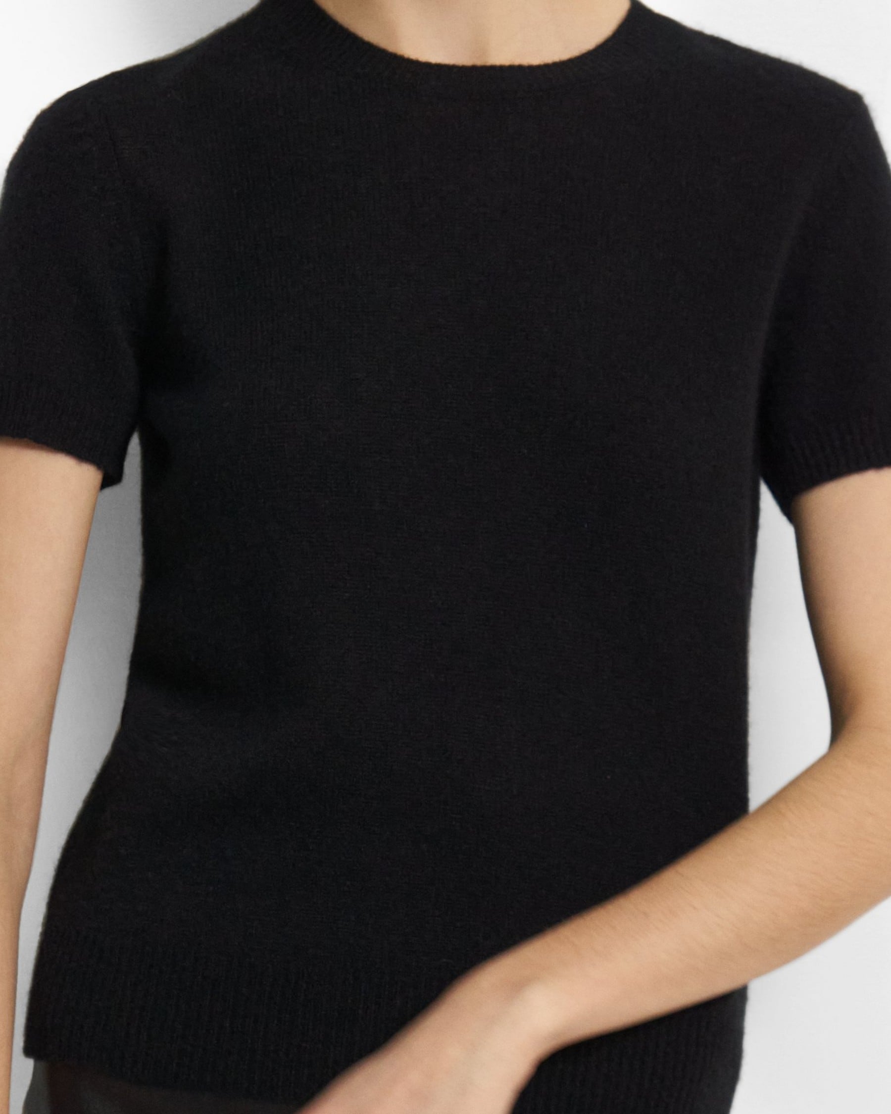 Short-Sleeve Sweater in Feather Cashmere