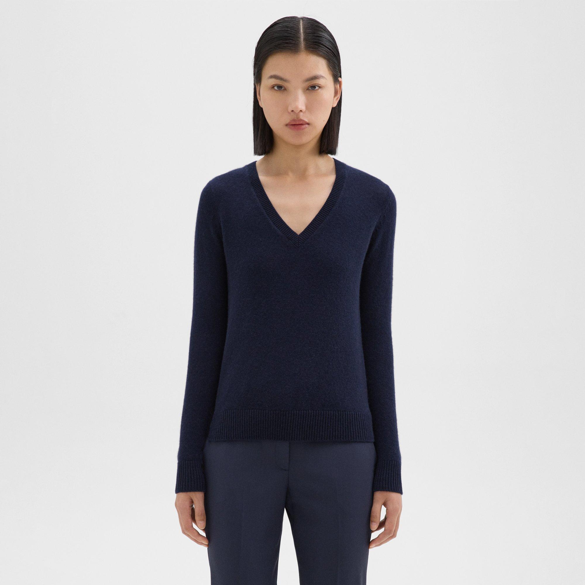 Theory V-Neck Sweater in Feather Cashmere