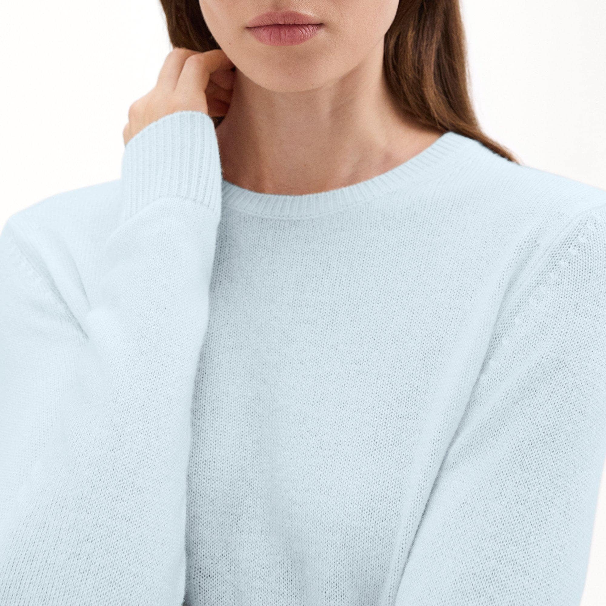 Crewneck Sweater in Feather Cashmere