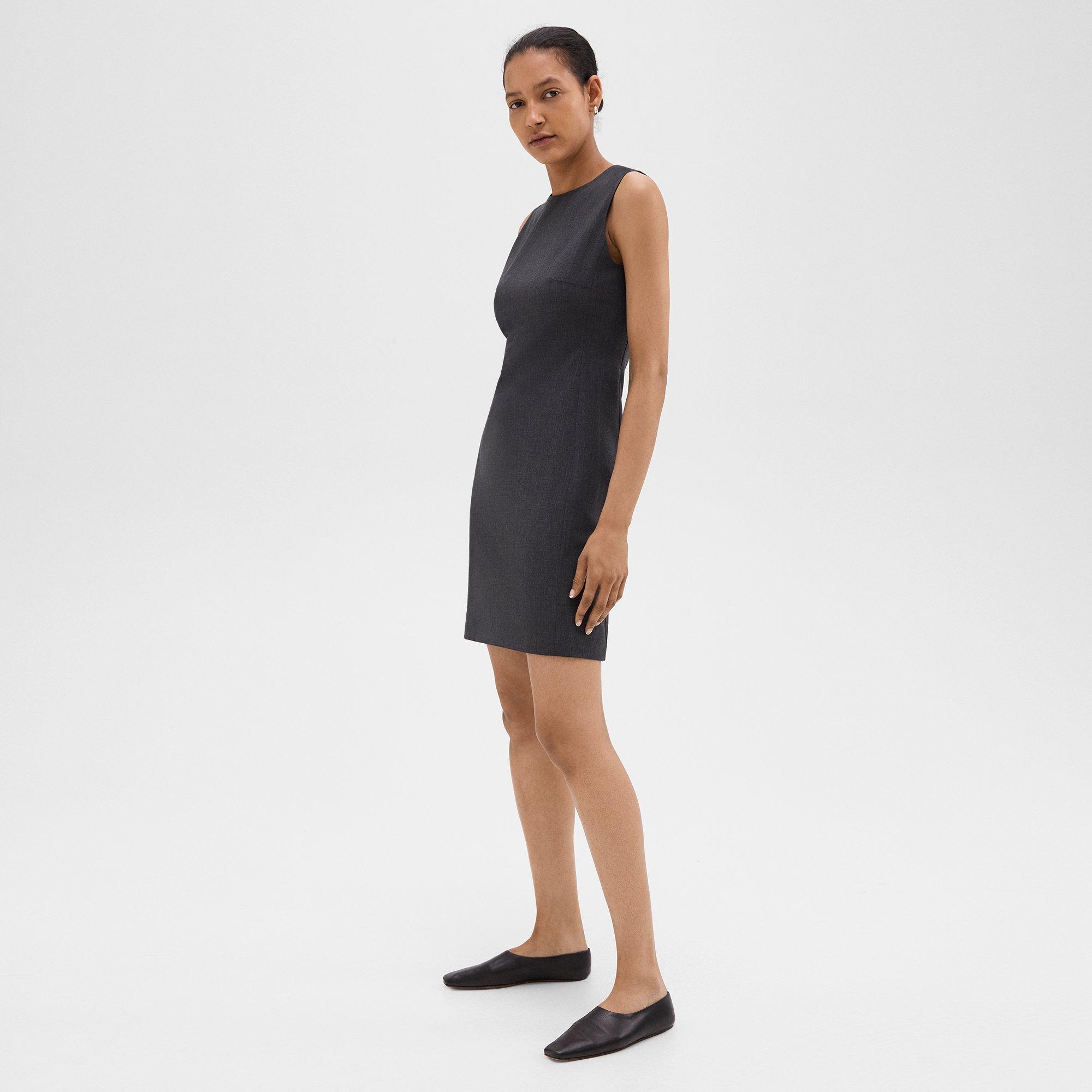 Sleeveless Fitted Dress in Good Wool