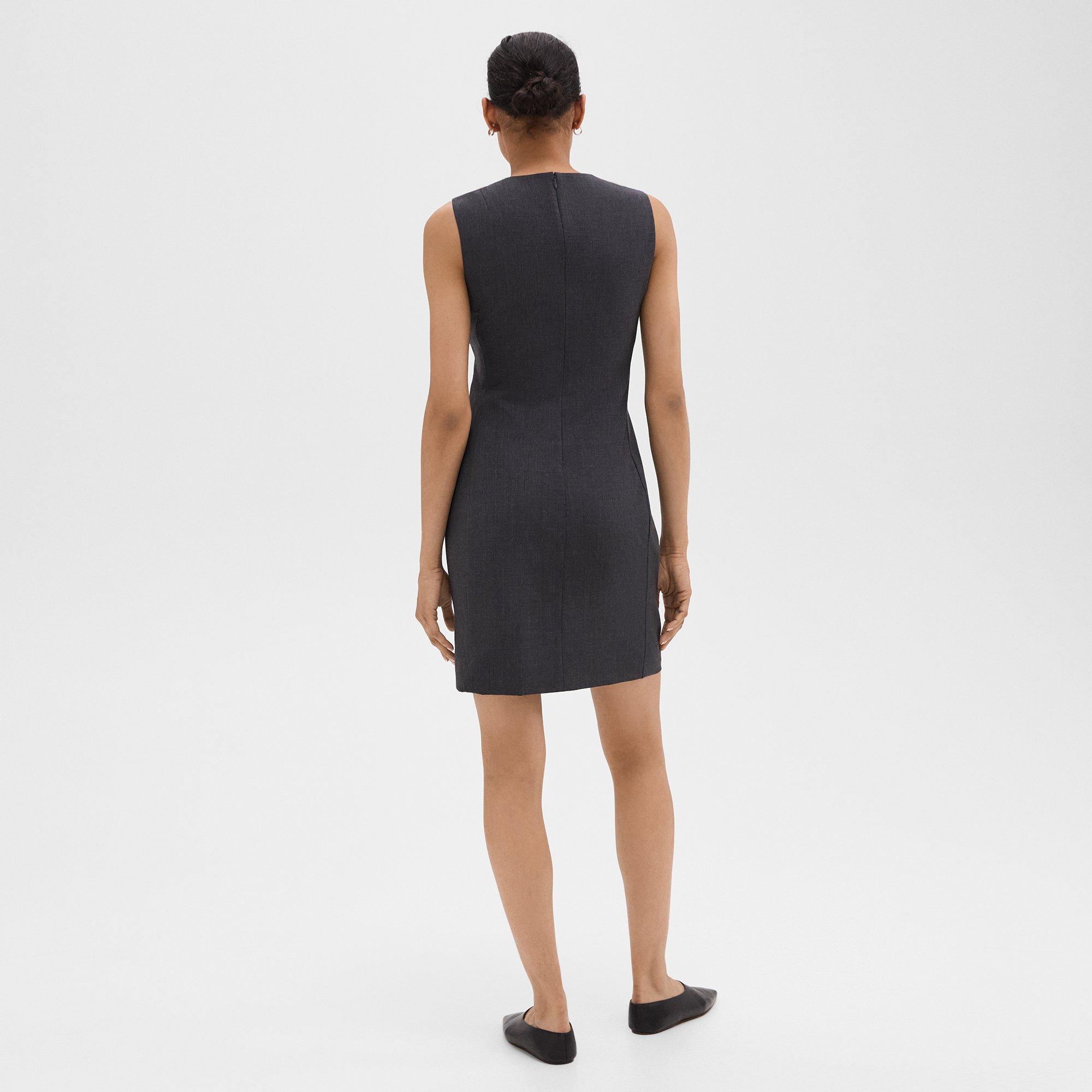 Sleeveless Fitted Dress in Good Wool