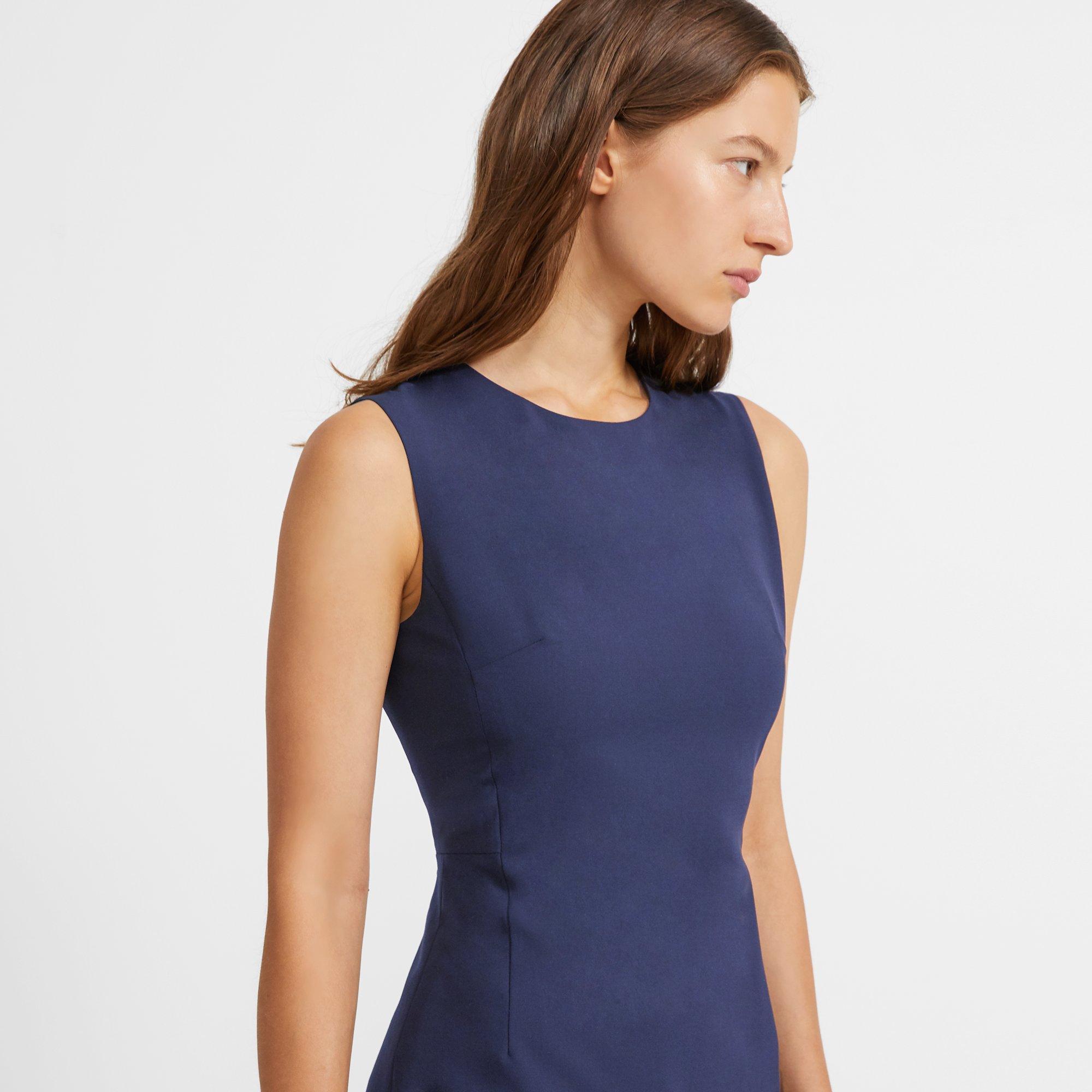 Sleeveless Fitted Dress in Good Wool