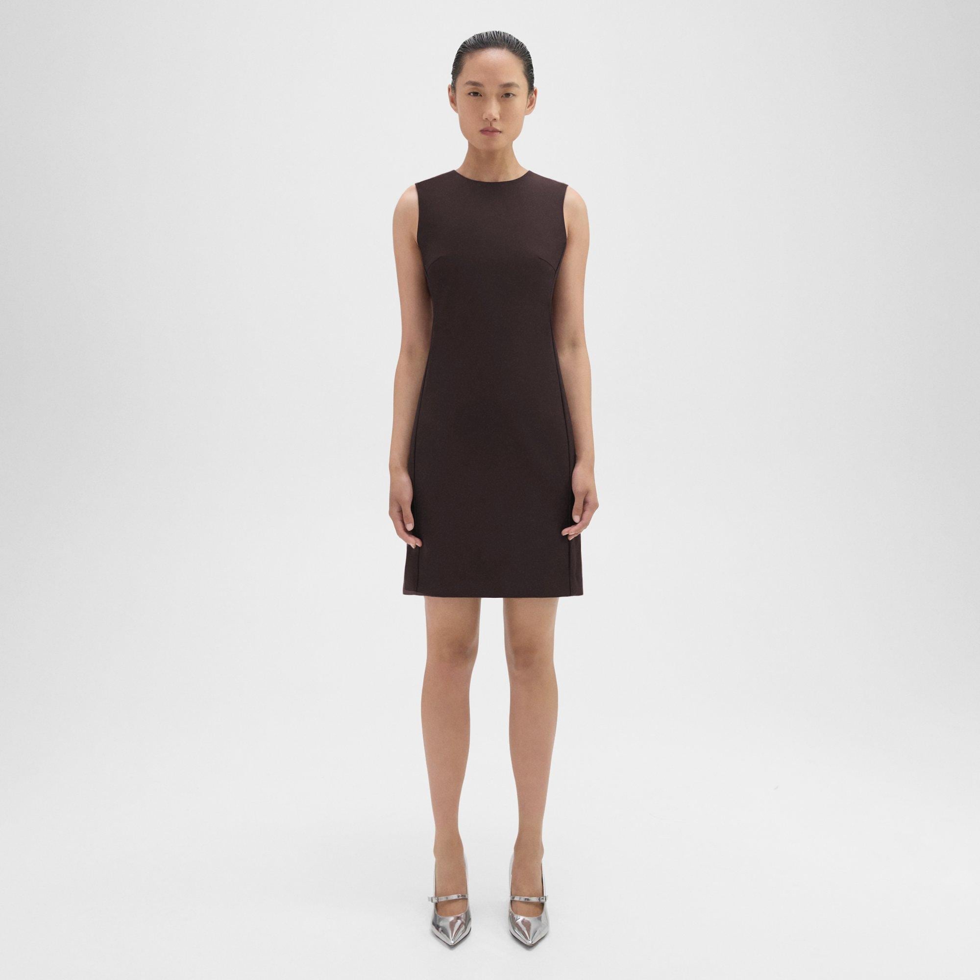 Sleeveless Fitted Dress in Good Wool