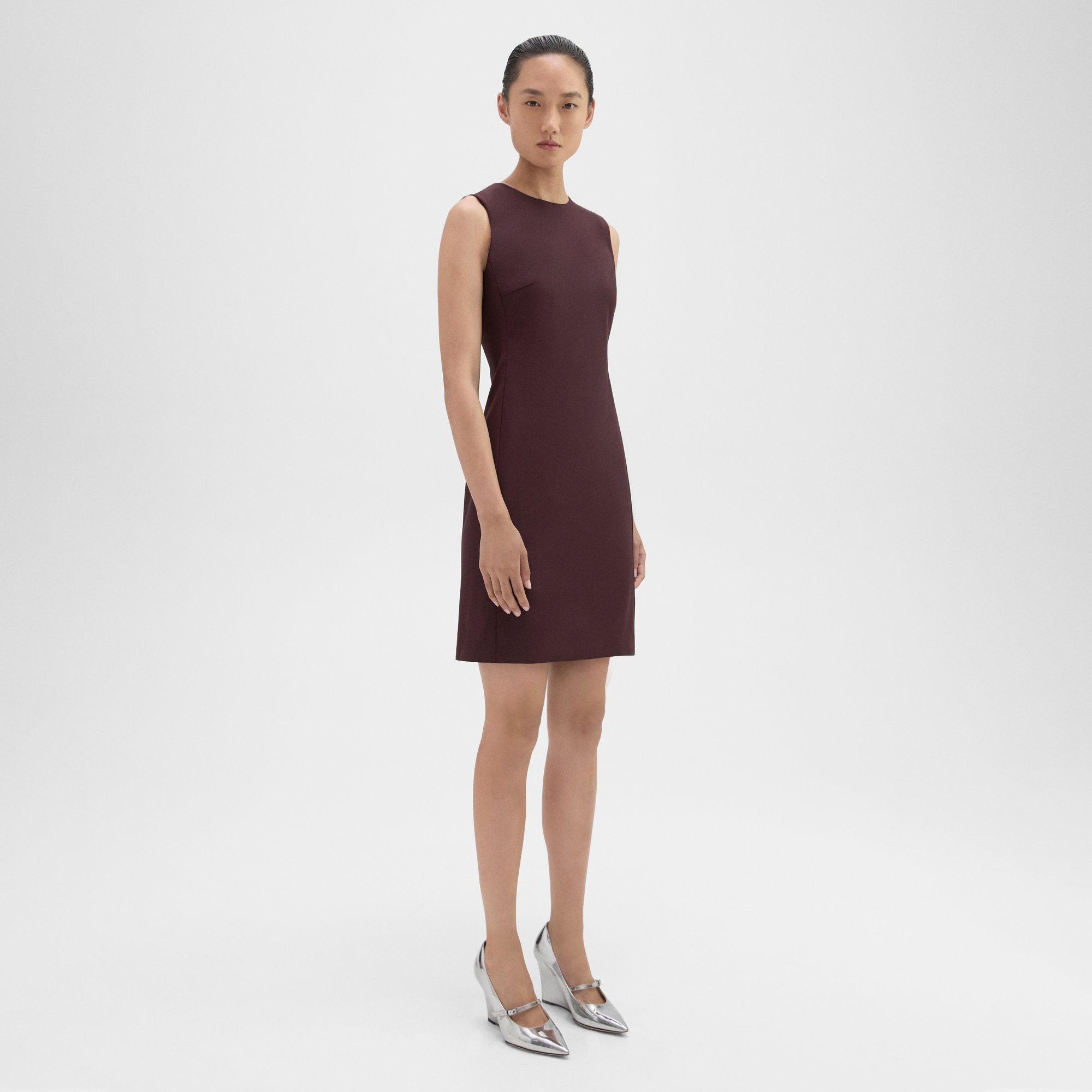 Sleeveless Fitted Dress in Good Wool