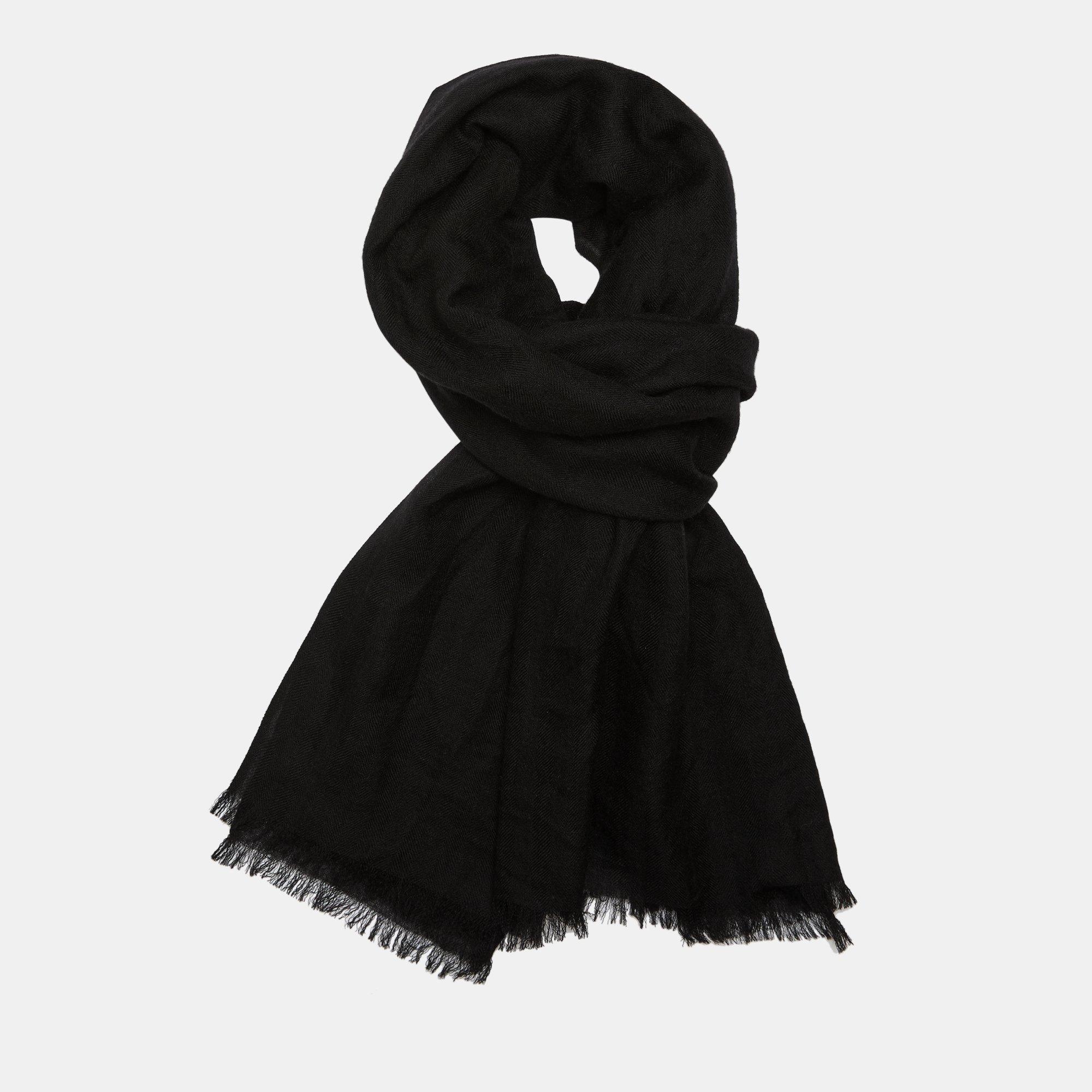 Novelty Scarf