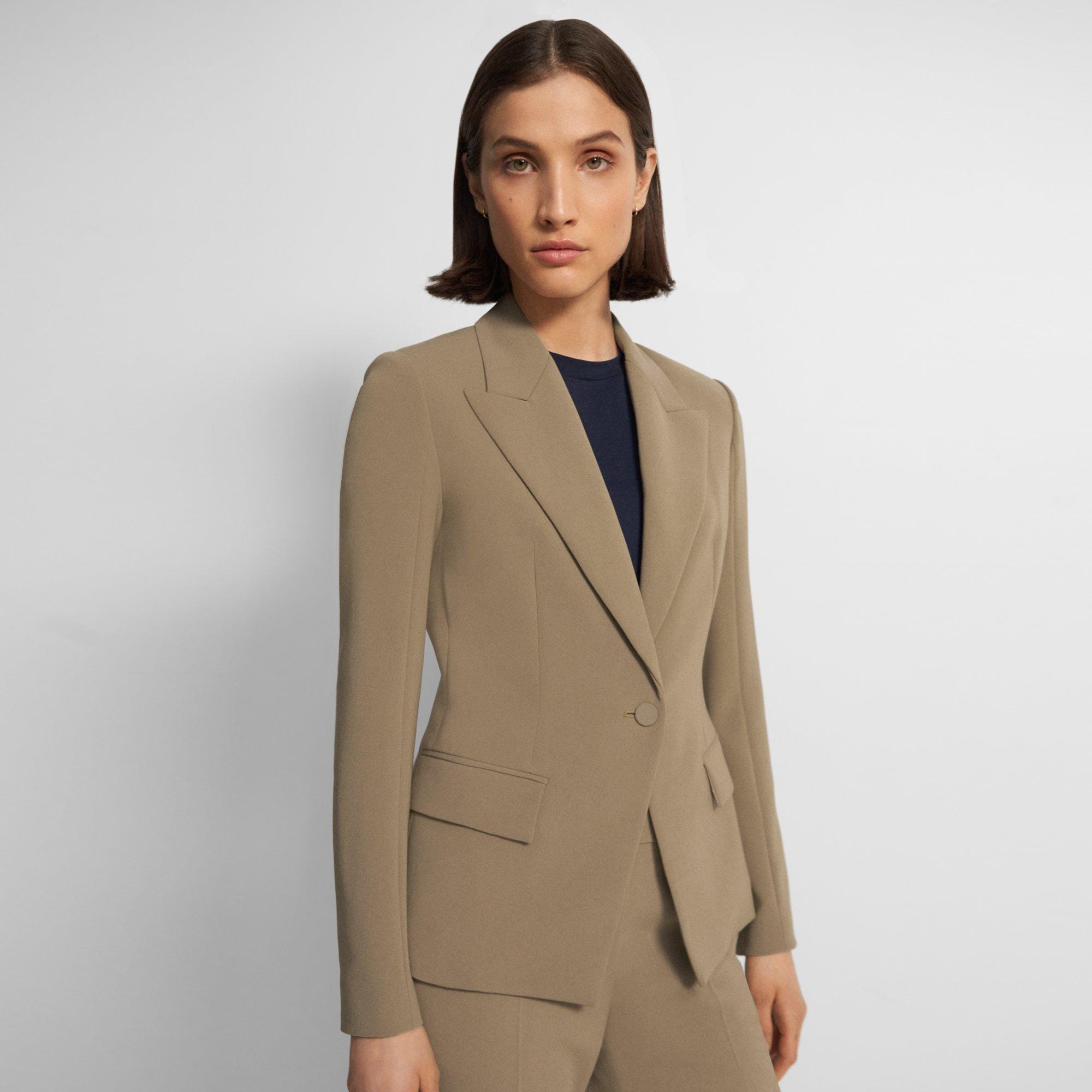 Double-breasted crêpe blazer in beige - The Sei