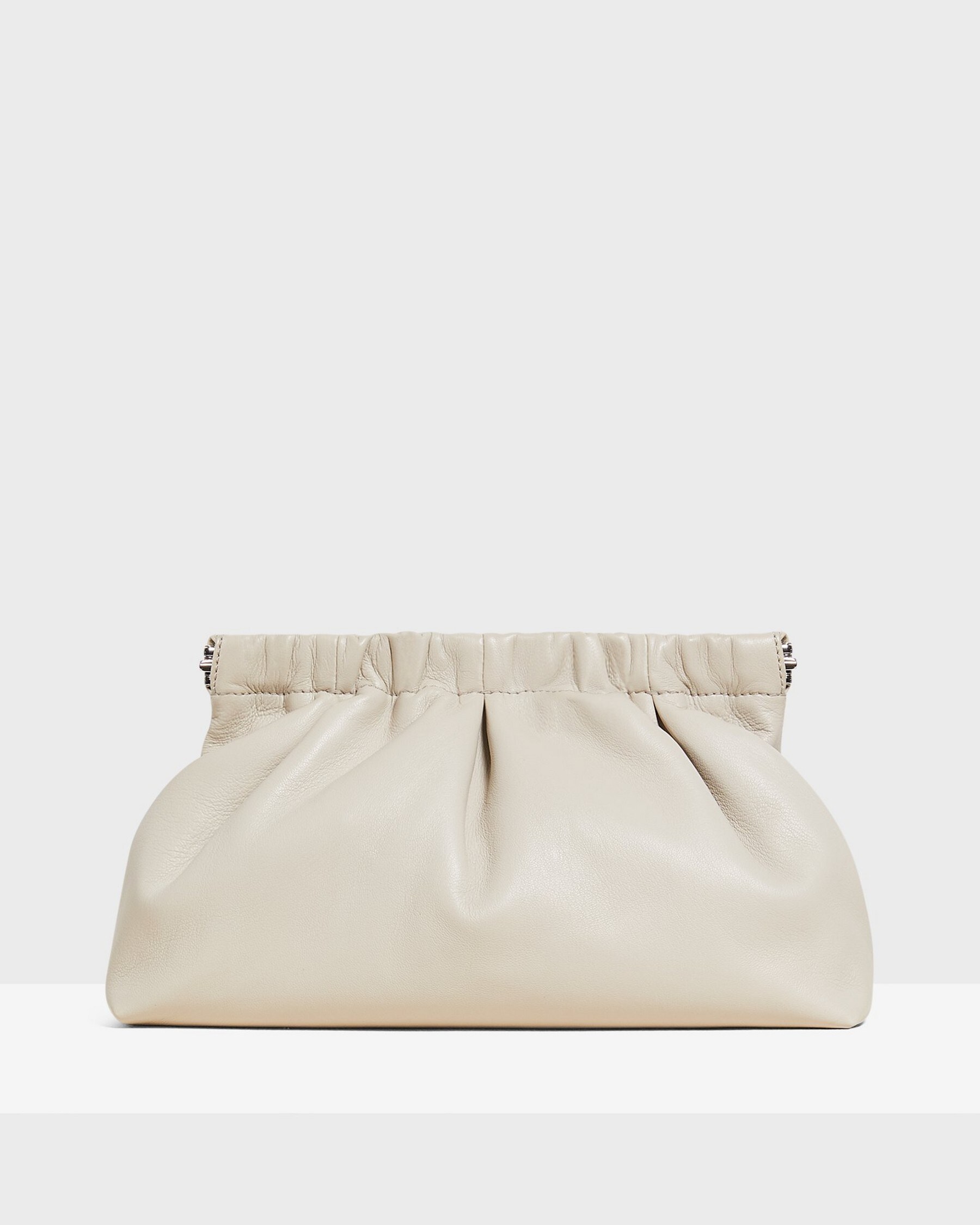 PLEATED CLUTCH