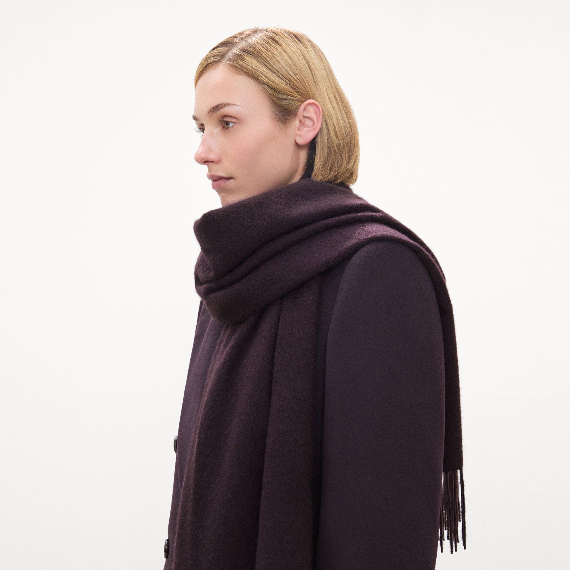 Classic Scarf in Cashmere