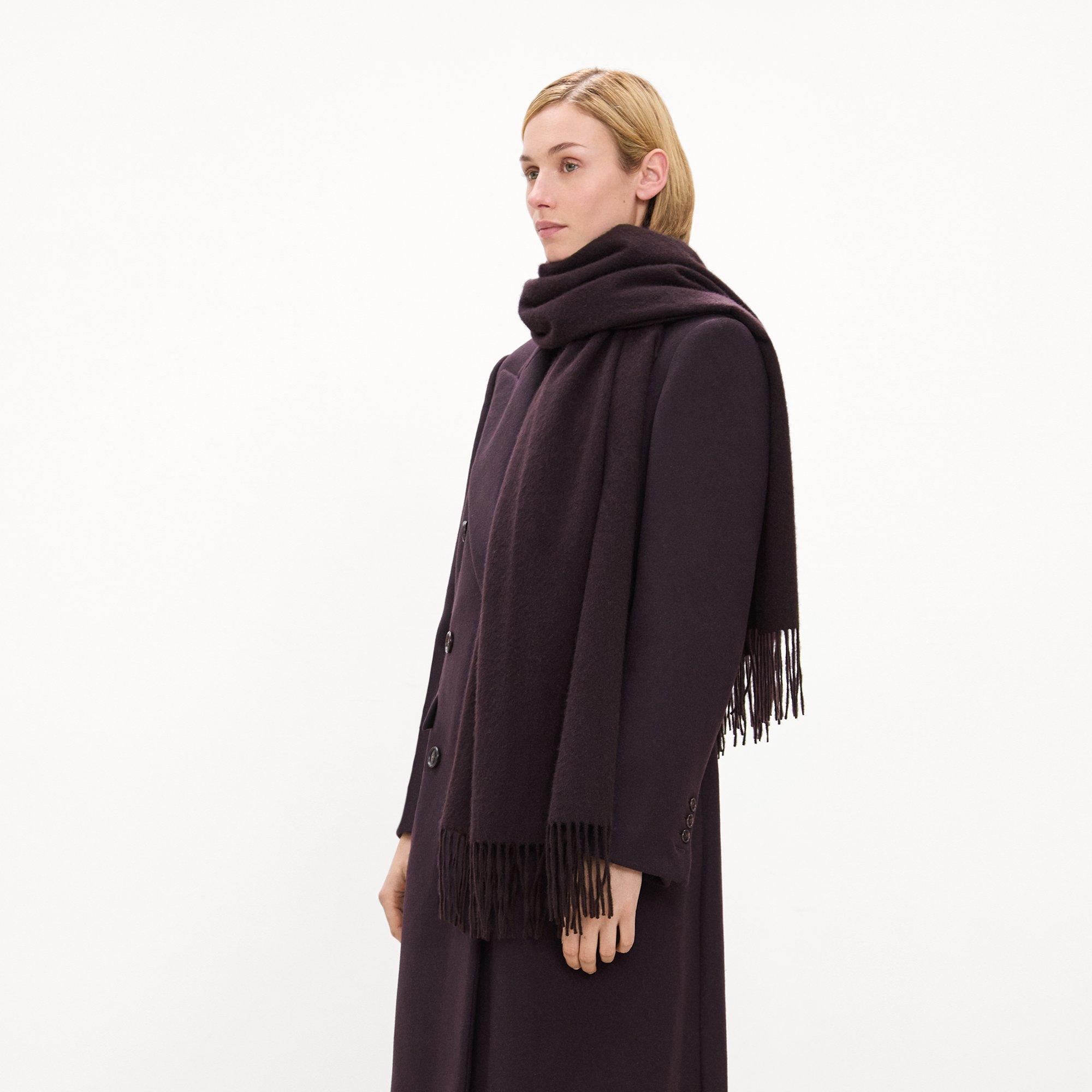 Classic Scarf in Cashmere