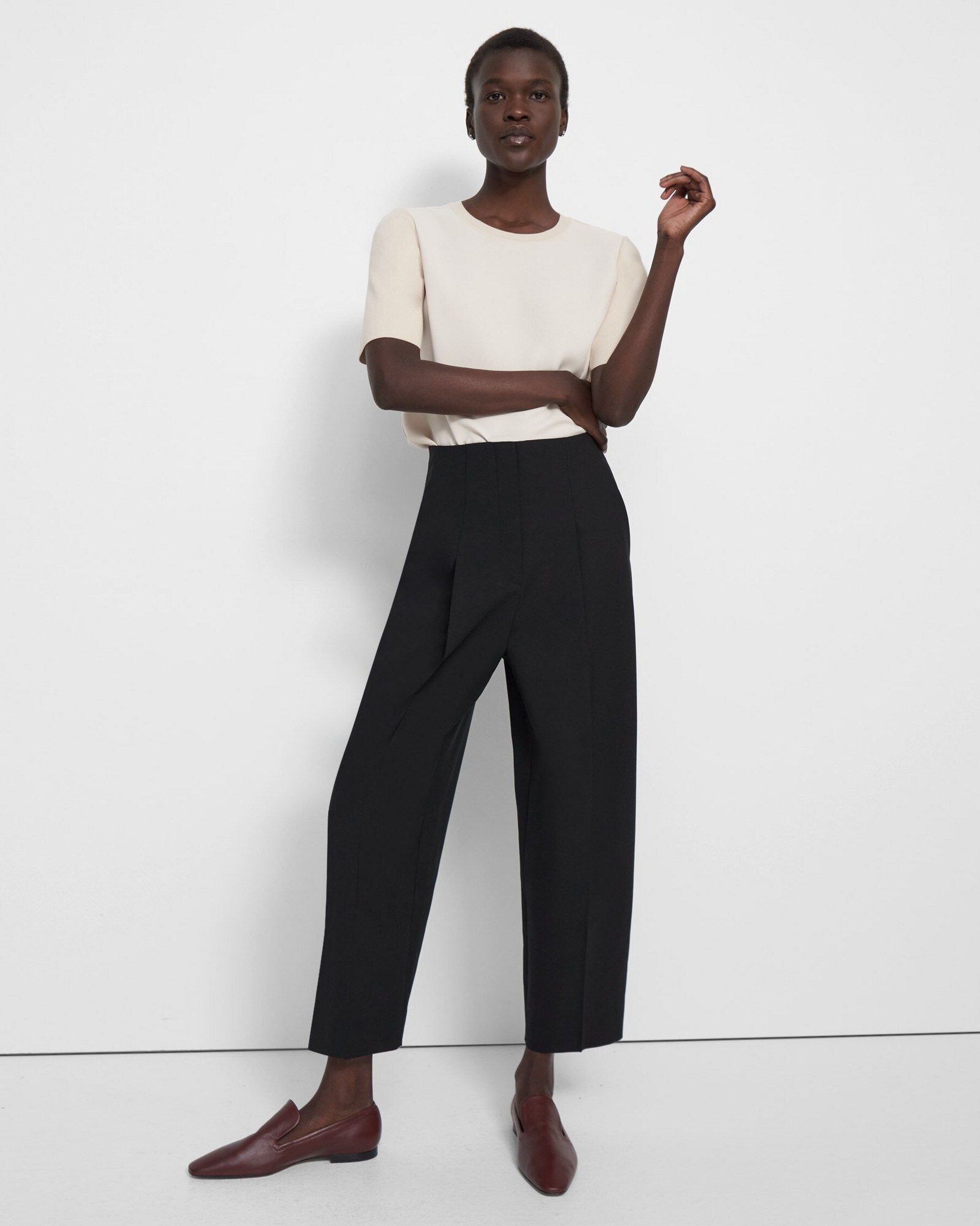 Good Wool Pleated Carrot Pant | Theory