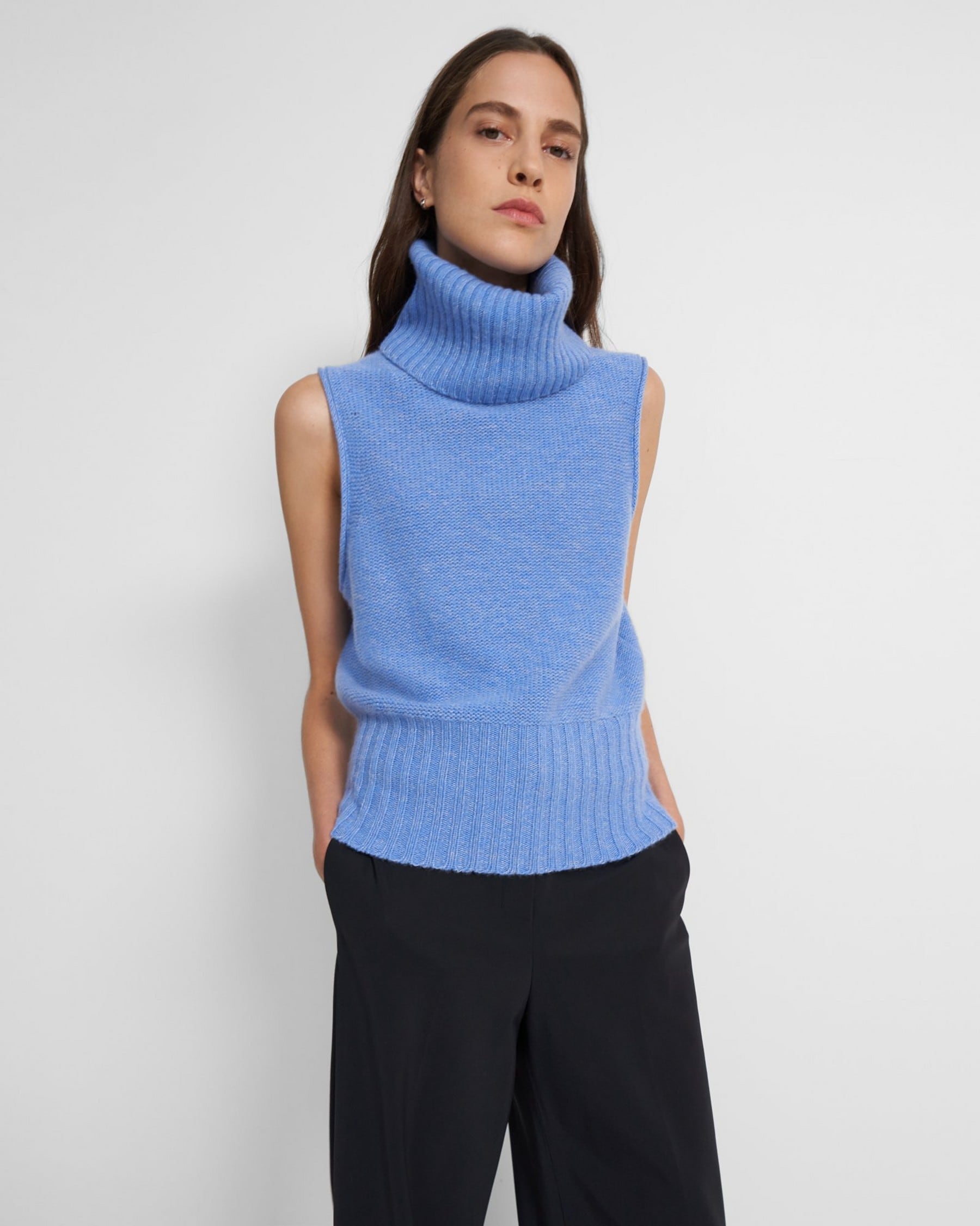Sleeveless Turtleneck Sweater in Cashmere