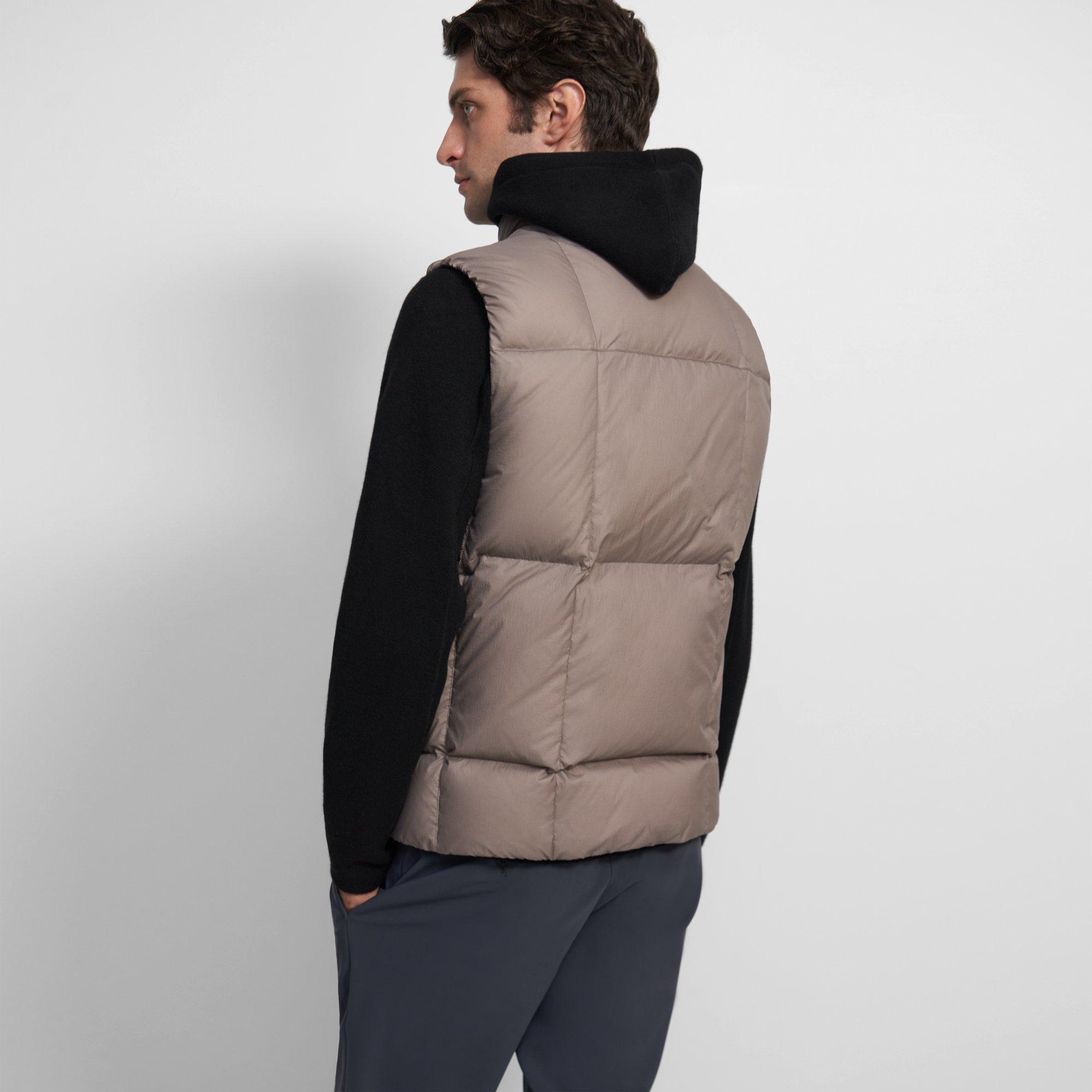 Puffer Vest in Water-Resistant Nylon