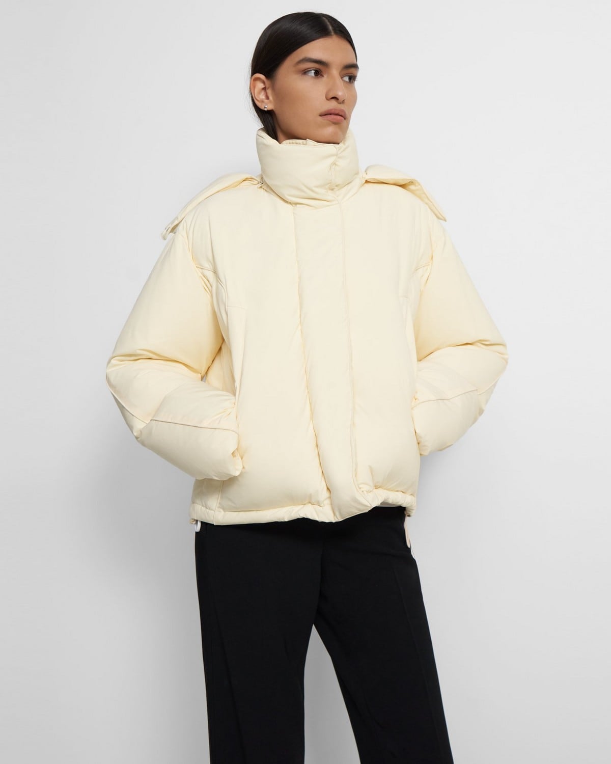 Cropped Puffer Jacket in Paper Nylon