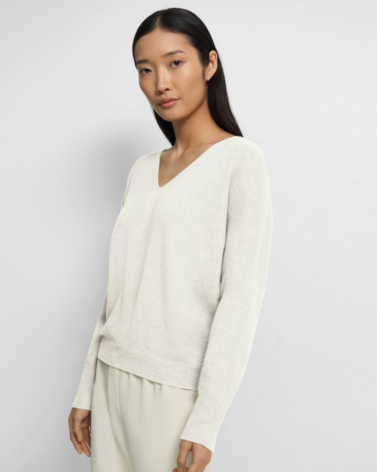 High V-Neck Sweater in Cashmere