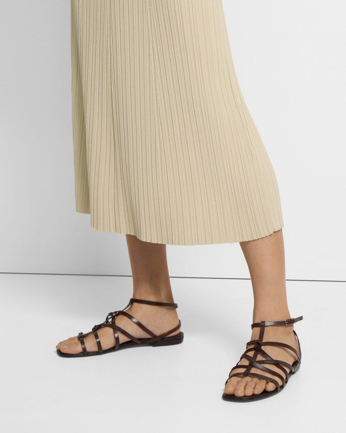Strappy Sandal in Leather