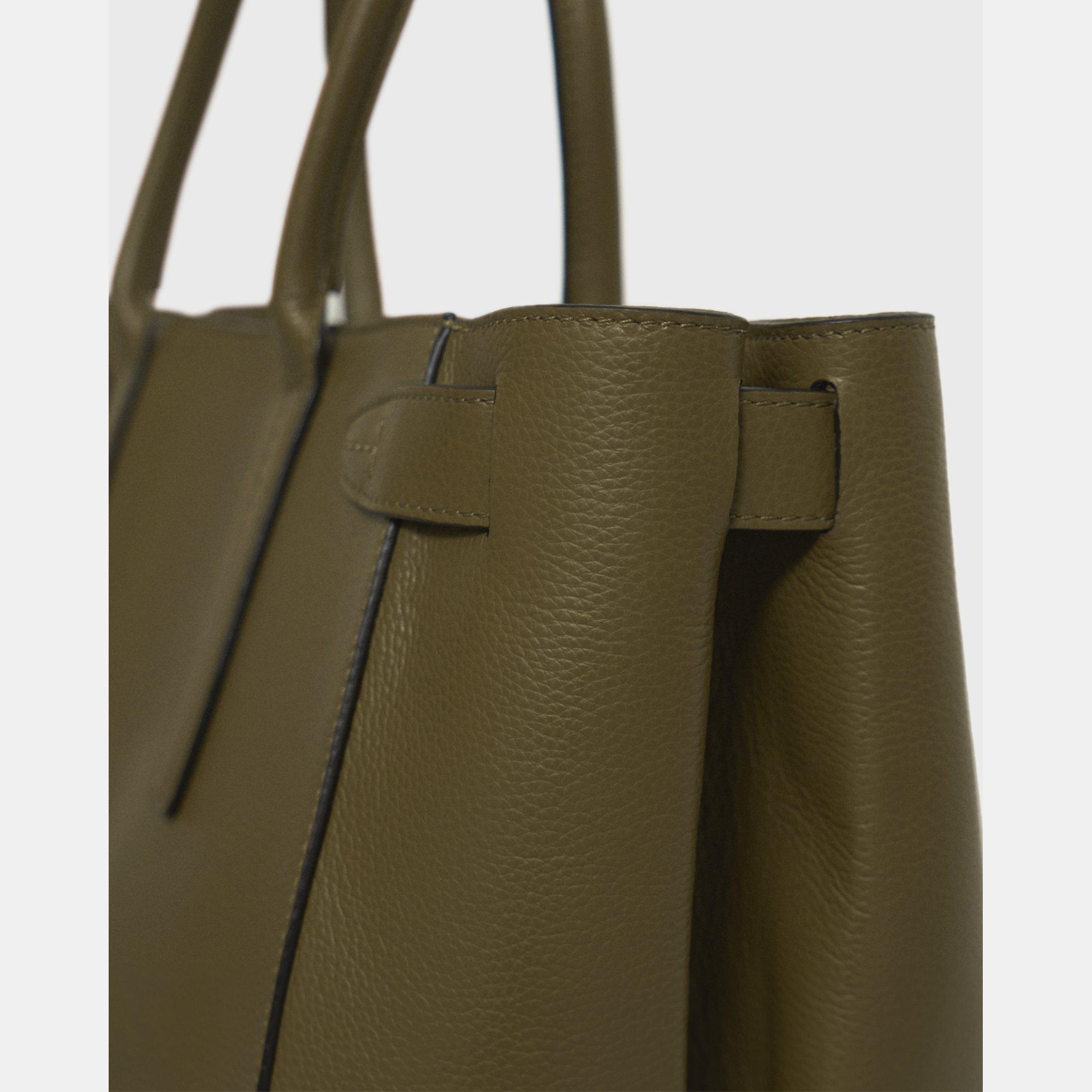 Pleated Carryall in Leather