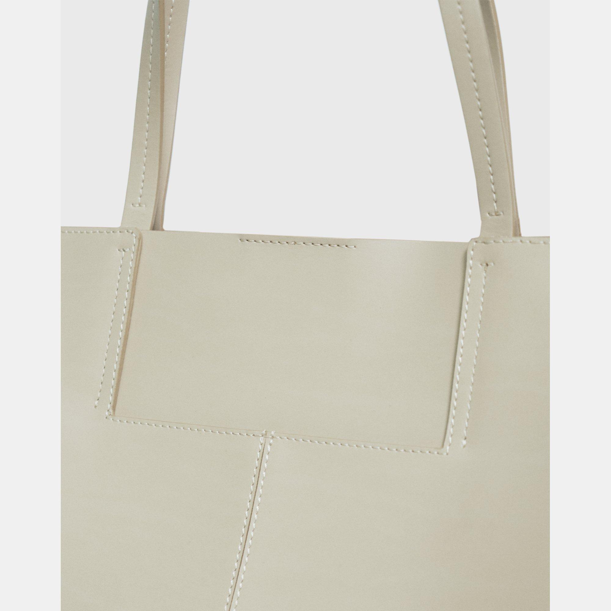 Tote Bag in Leather