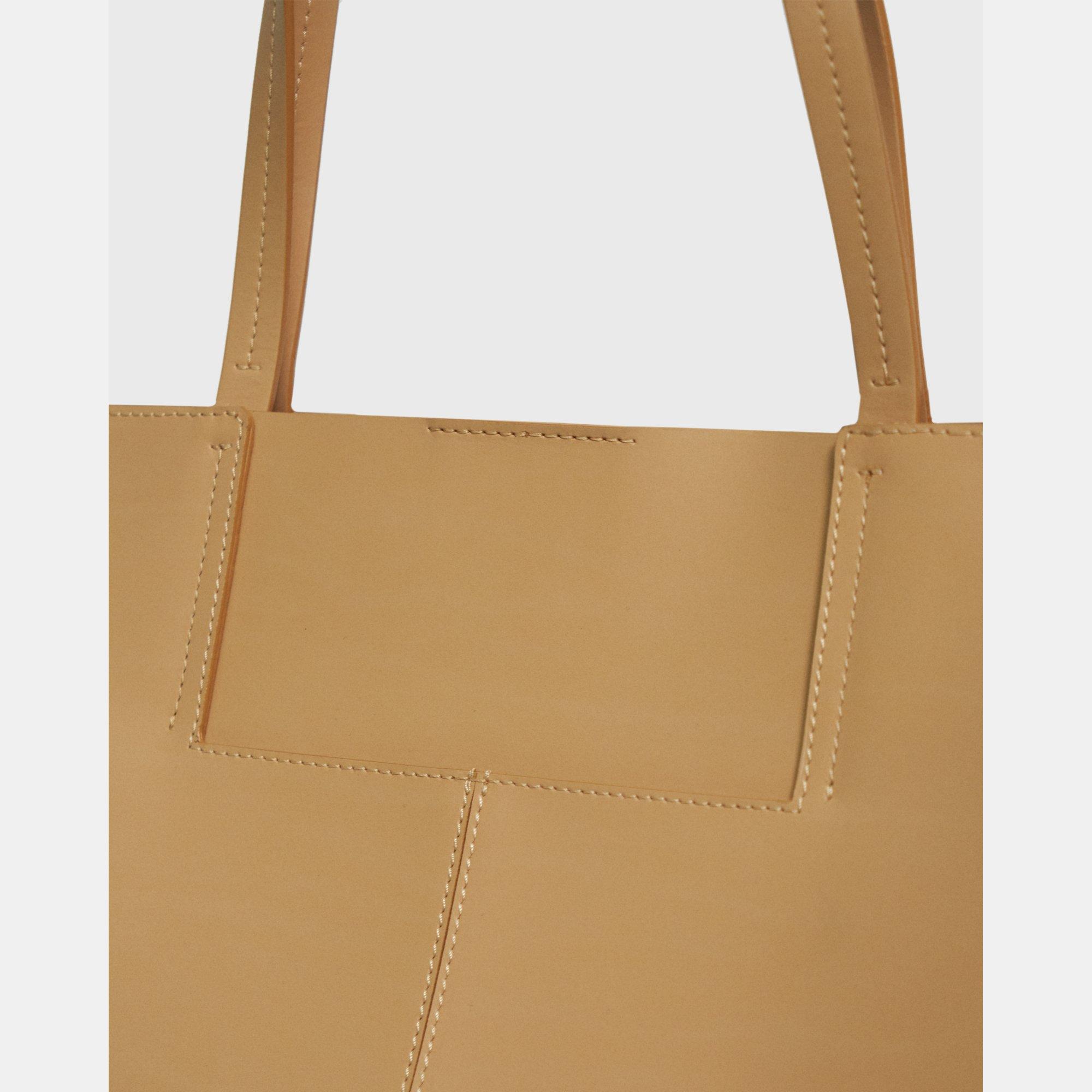 Tote Bag in Leather