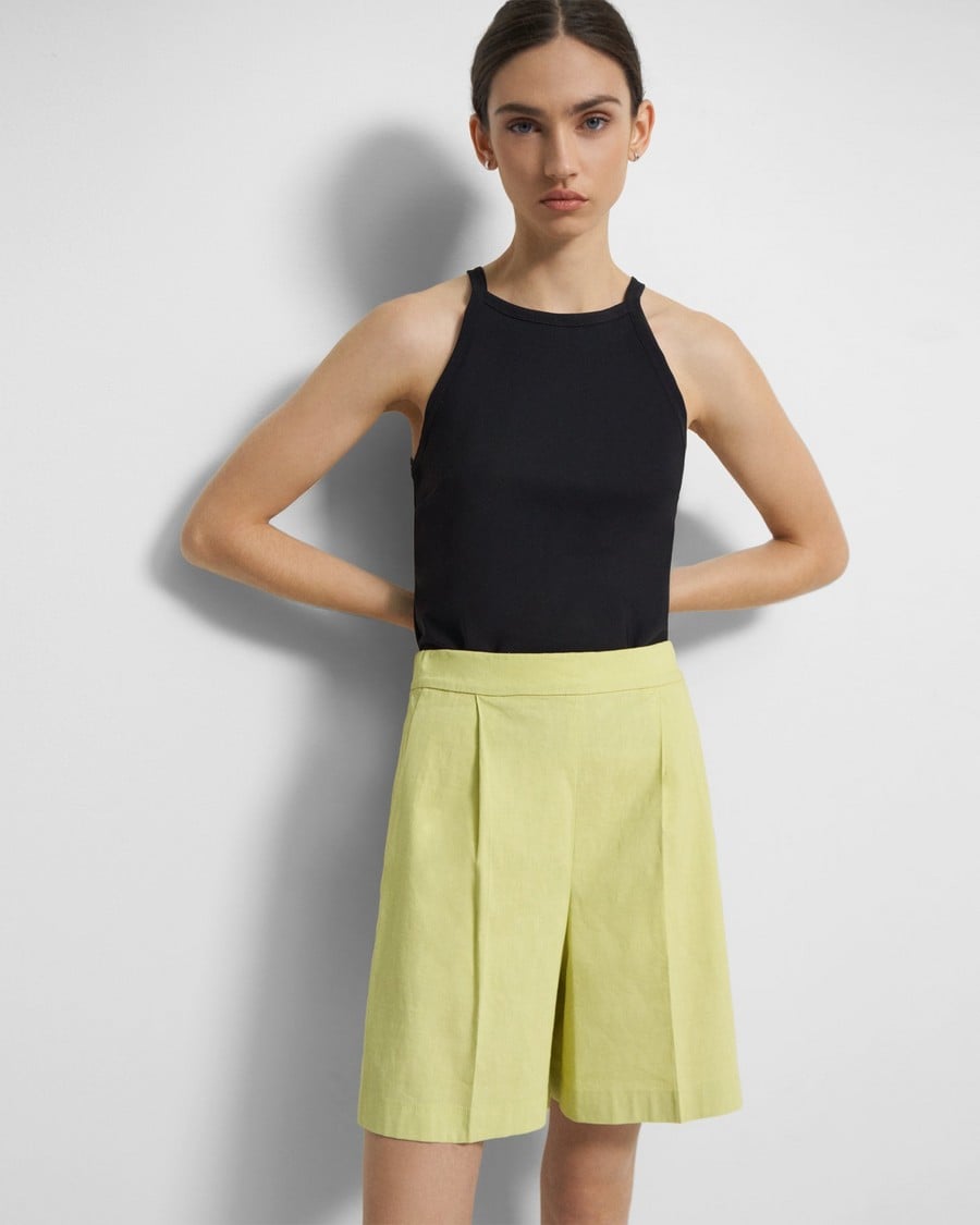 Pleated Pull-On Short in Good Linen