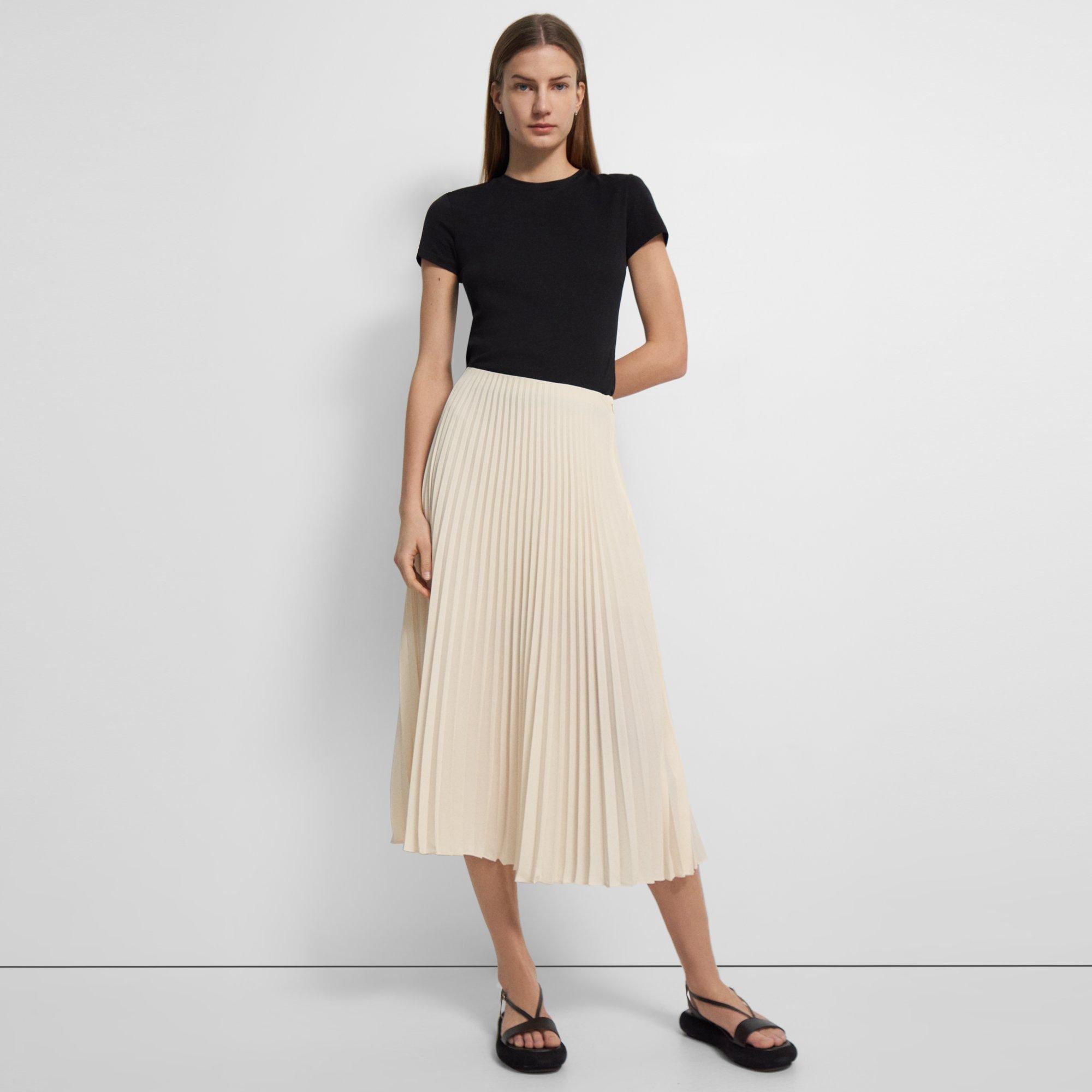 Theory Pleated Maxi Skirt in Black