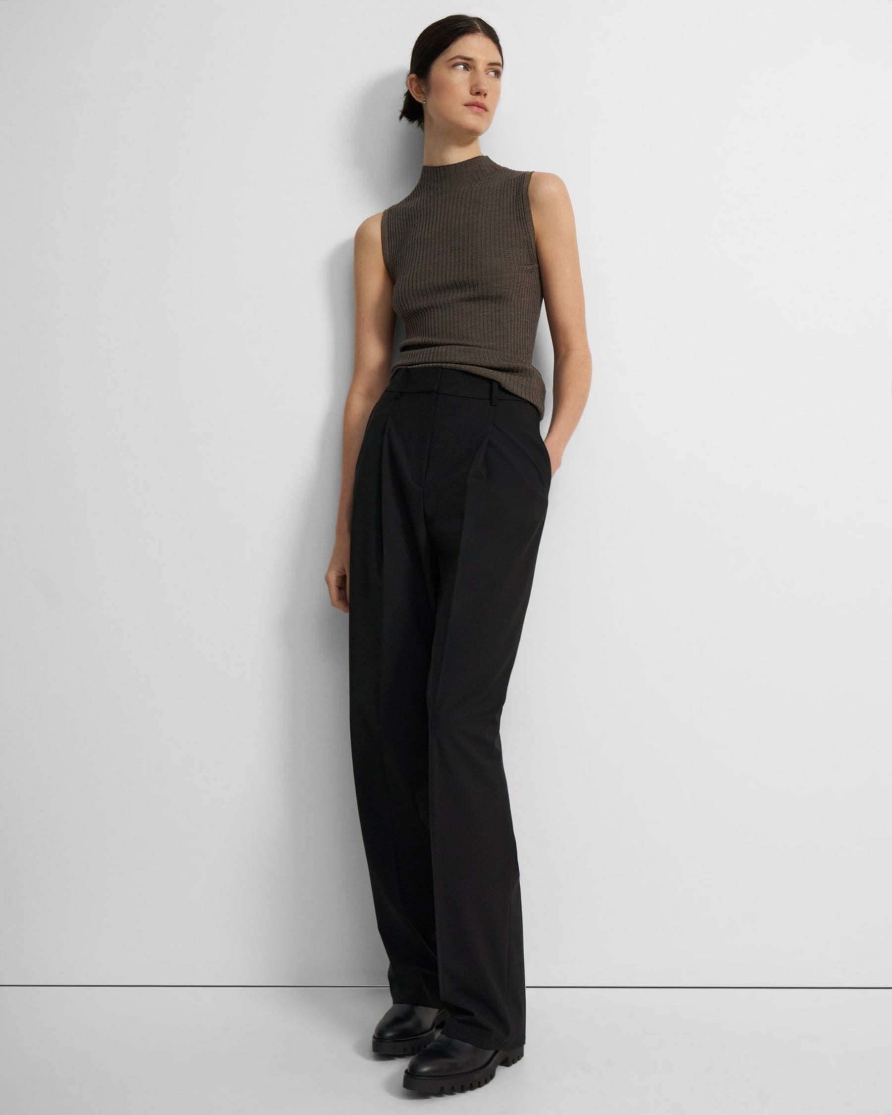 Theory Pleated Wide-Leg Pant in Good Wool