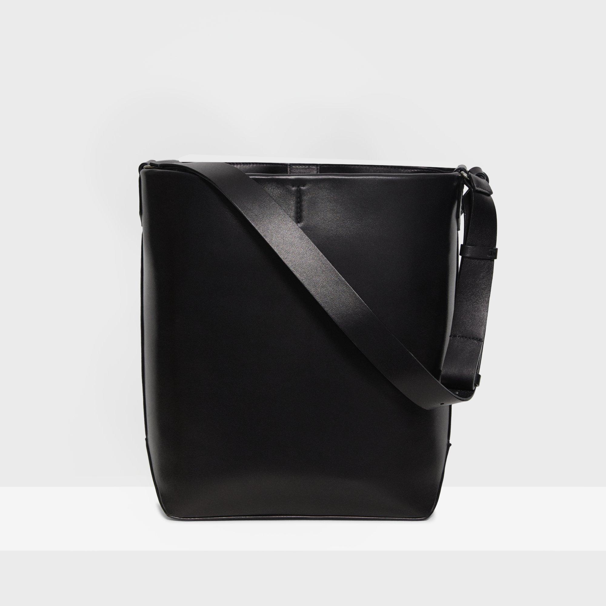 Sling Bag in Leather