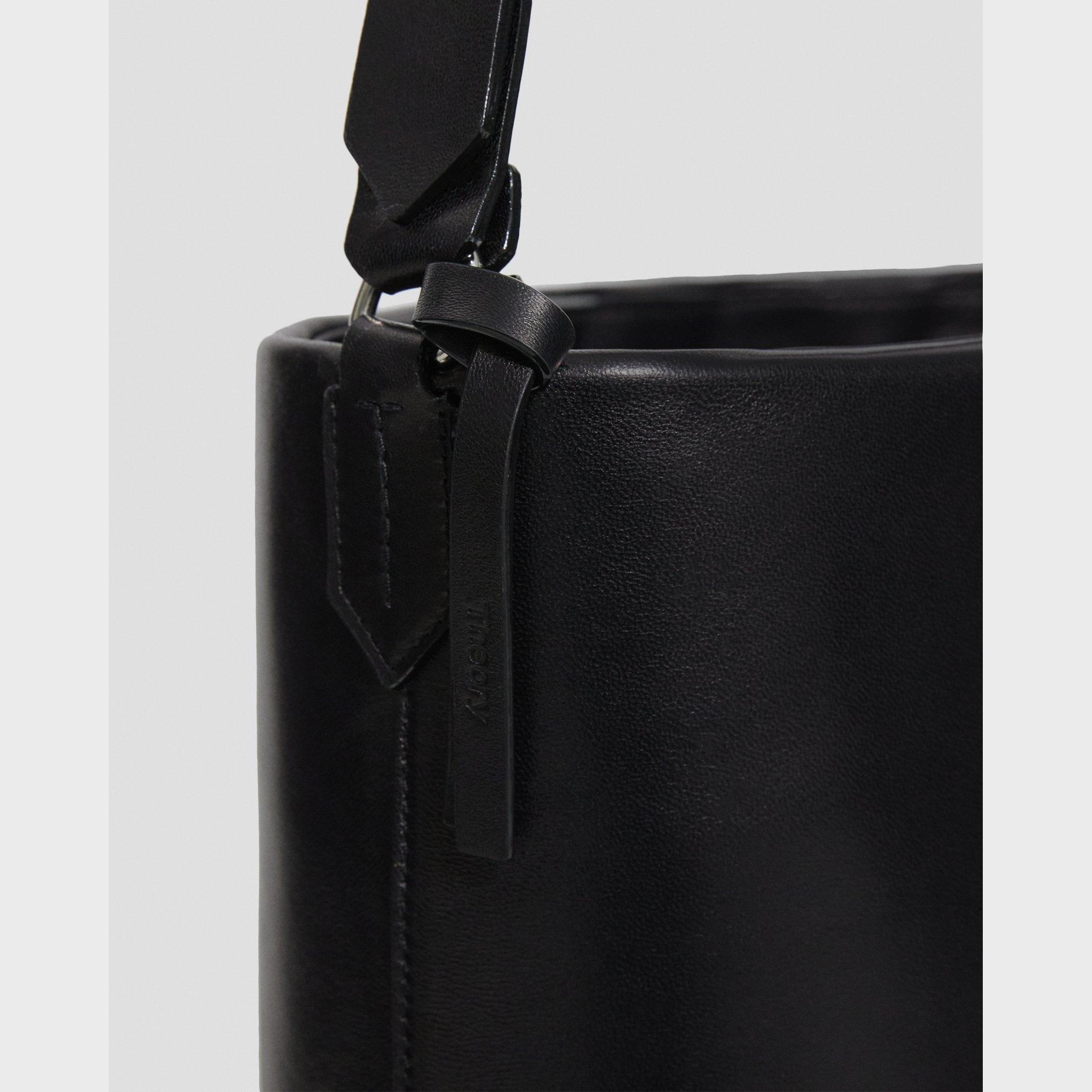 Sling Bag in Leather