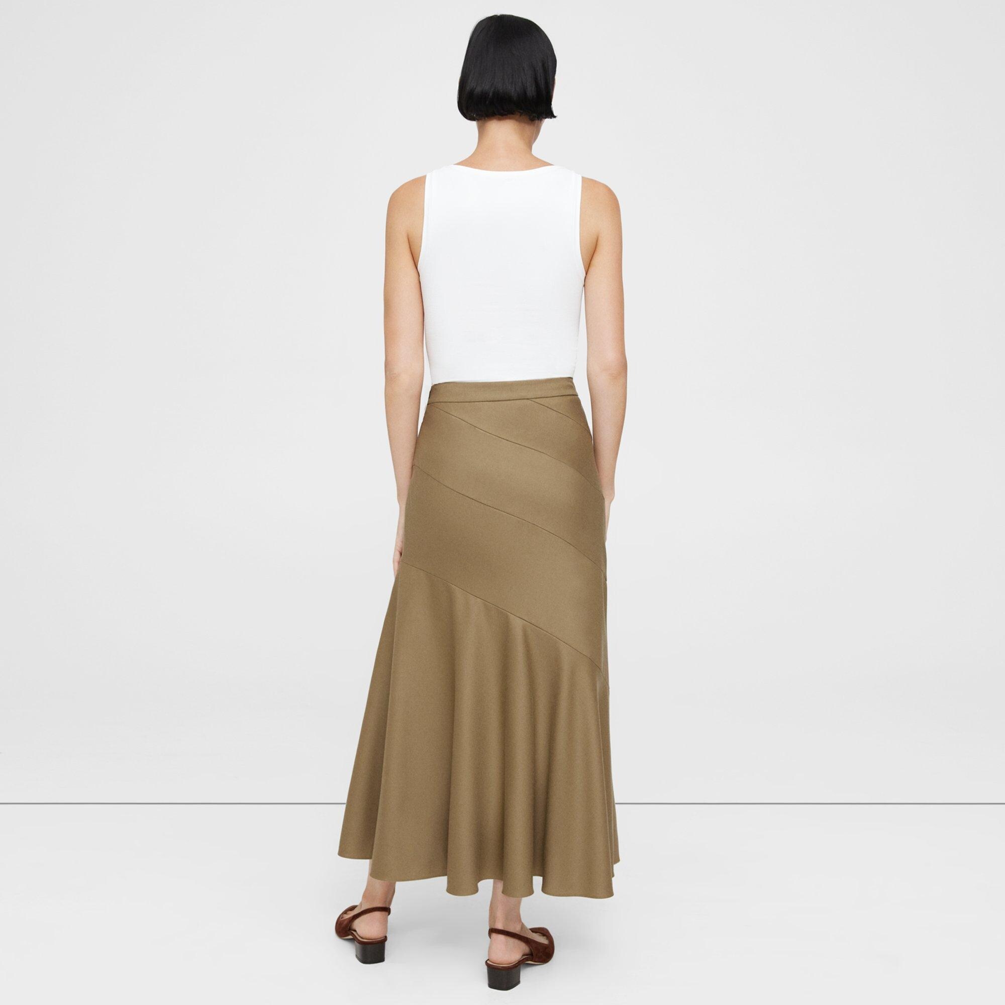 Pleated Skirt in Recycled Satin