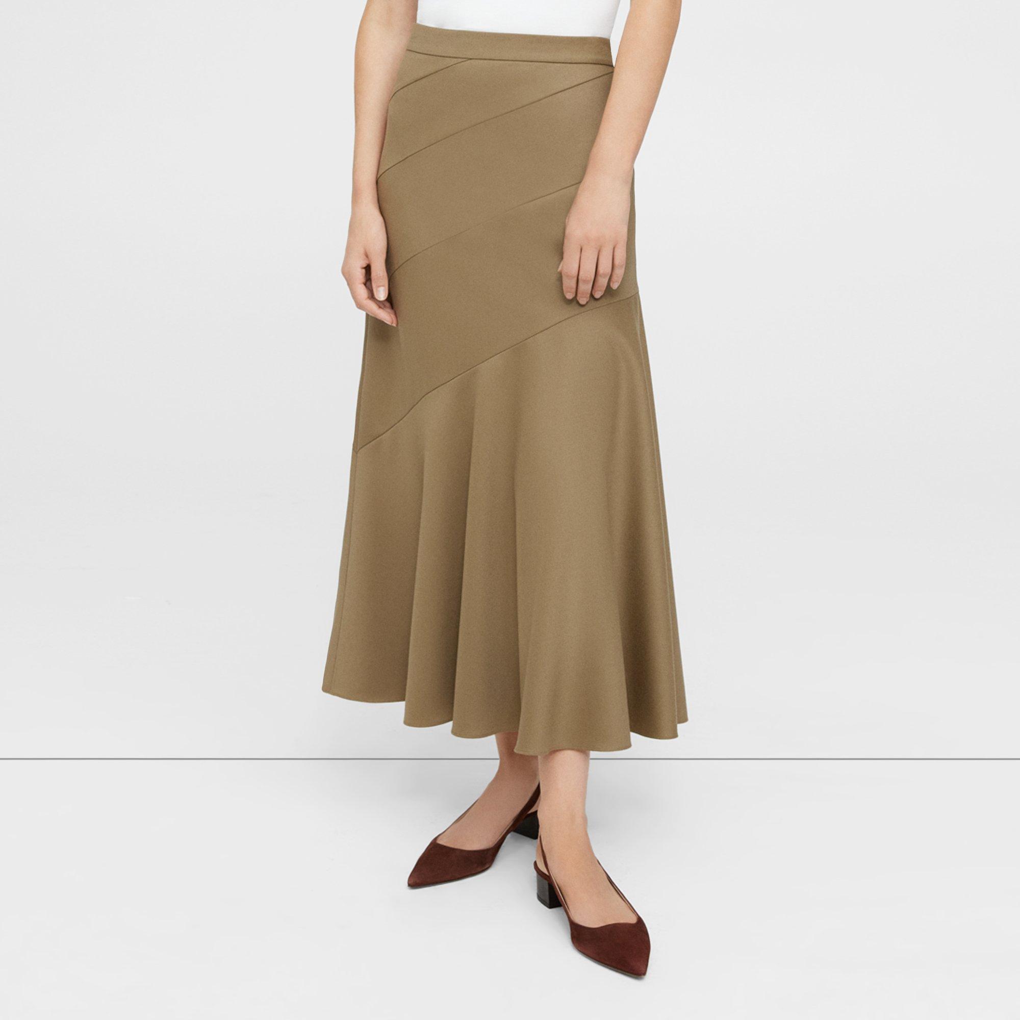 Pleated Skirt in Recycled Satin