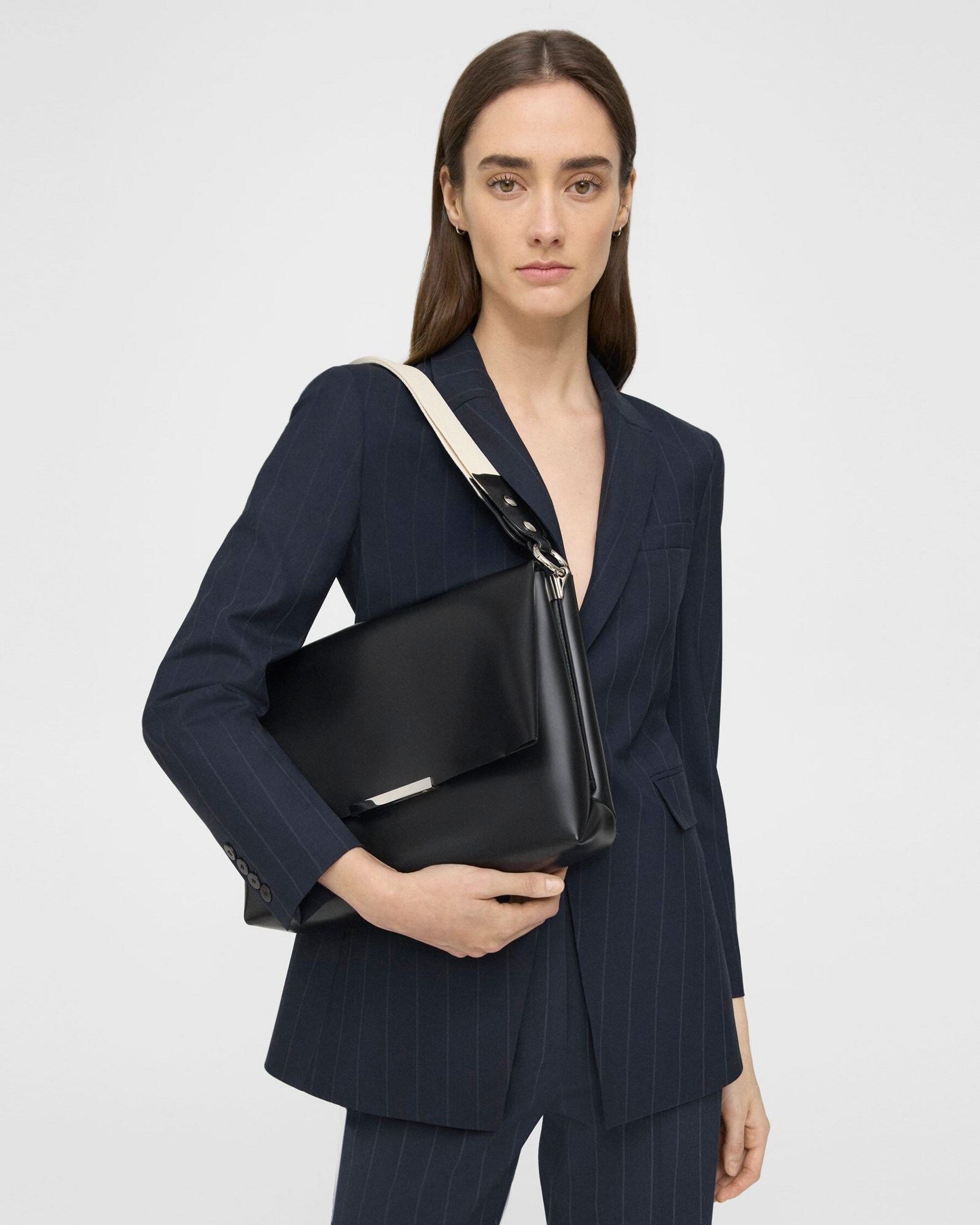 Fold Shoulder Bag in Leather