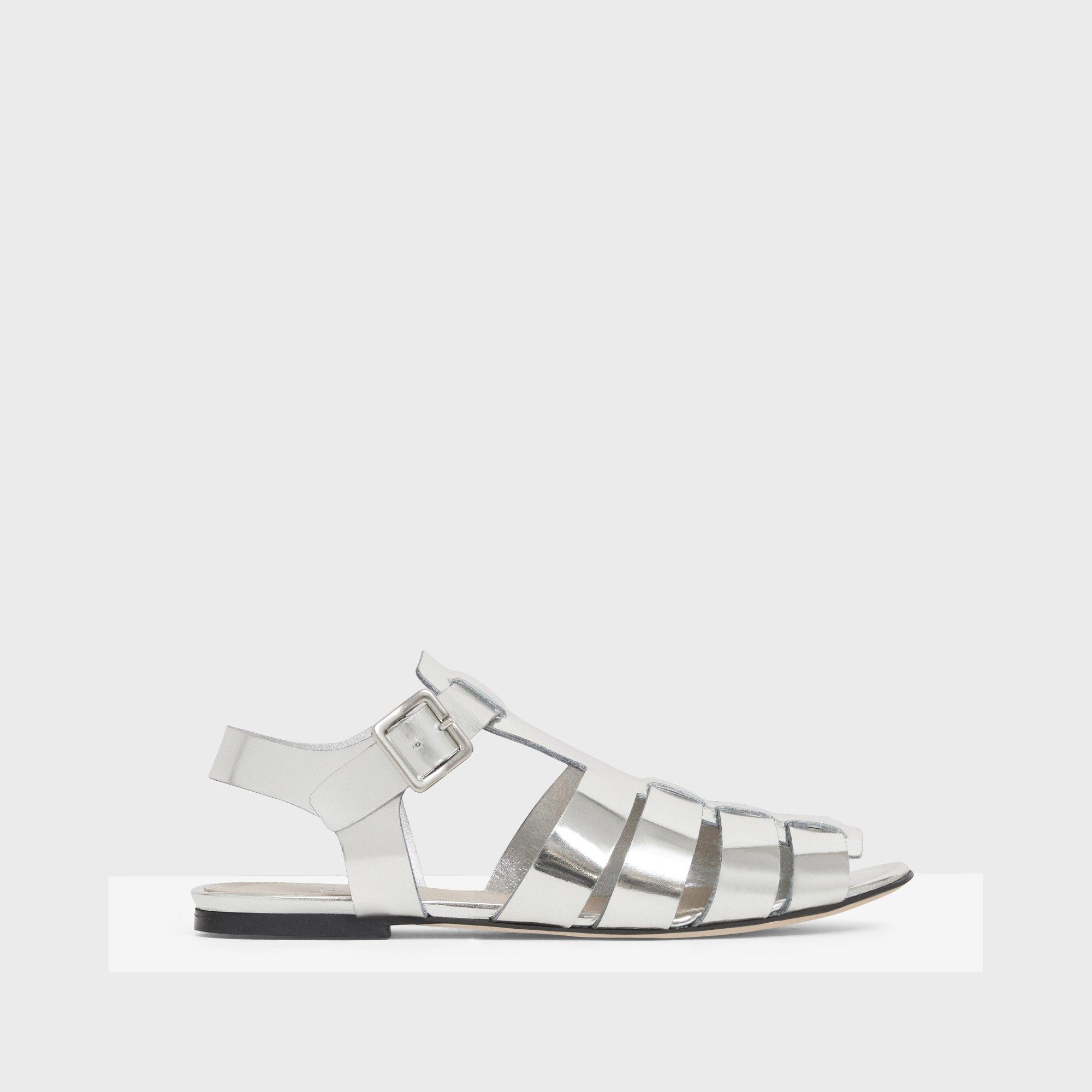 Fisherman Sandal in Metallic Leather