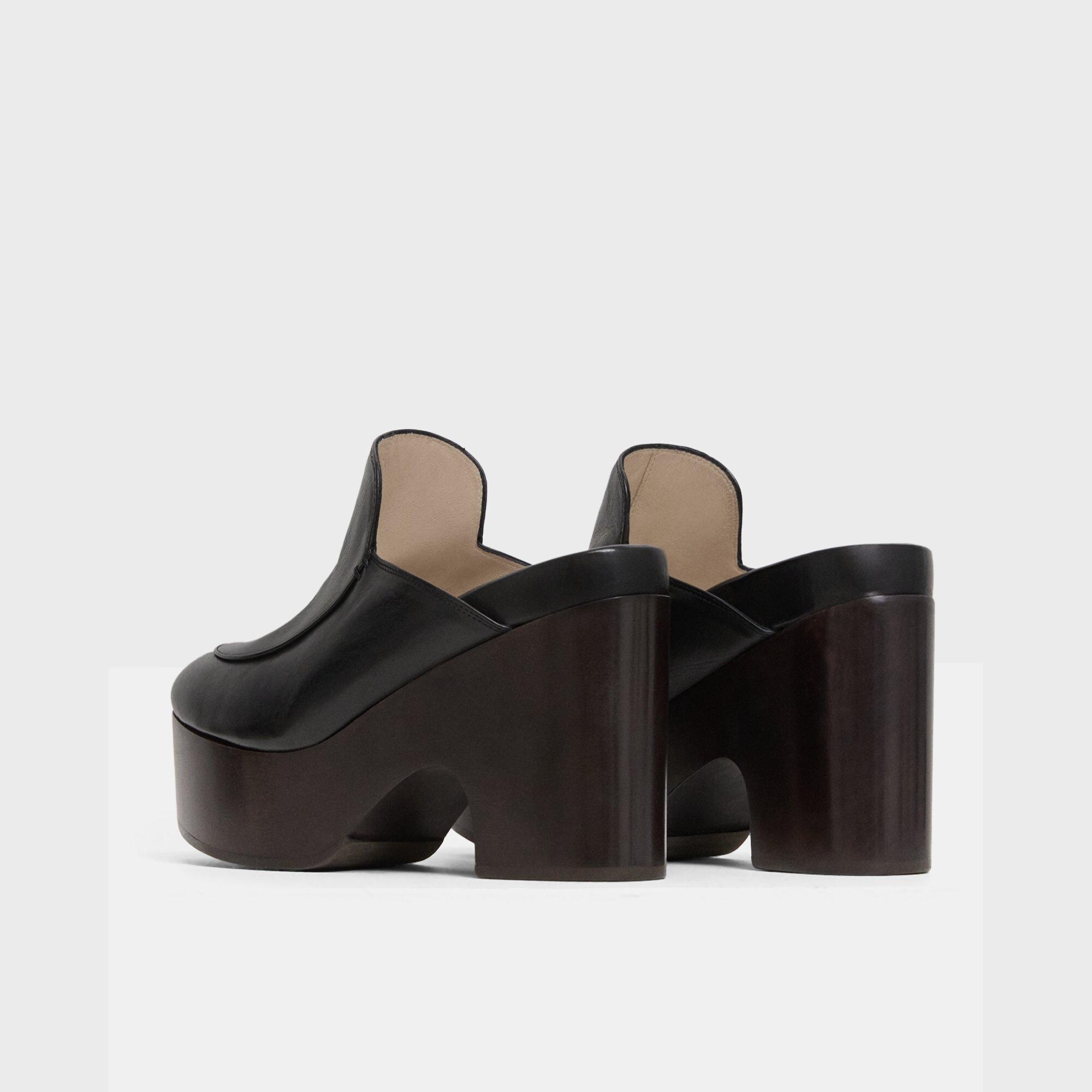Platform Clog in Leather