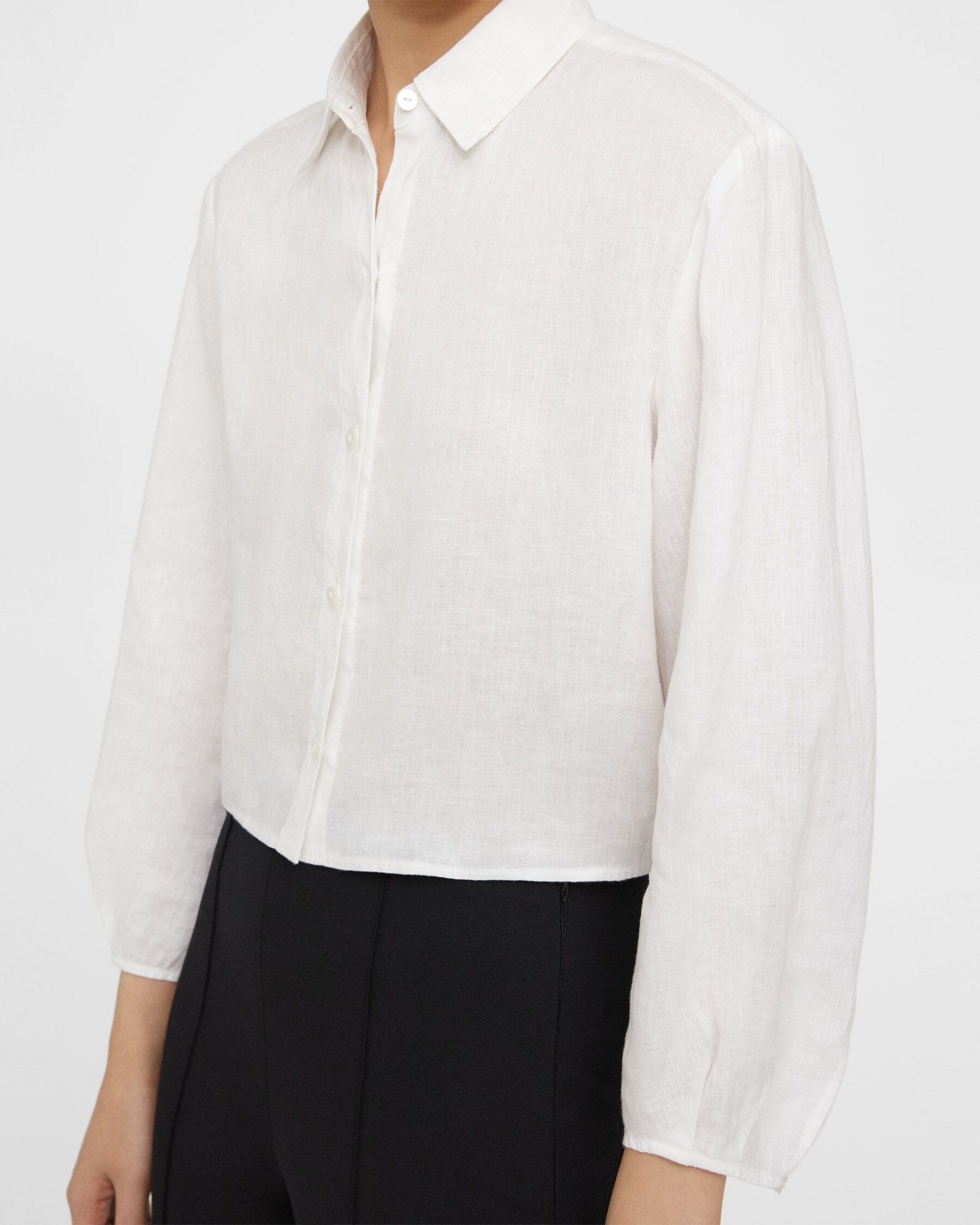 Pleated Shirt in Relaxed Linen