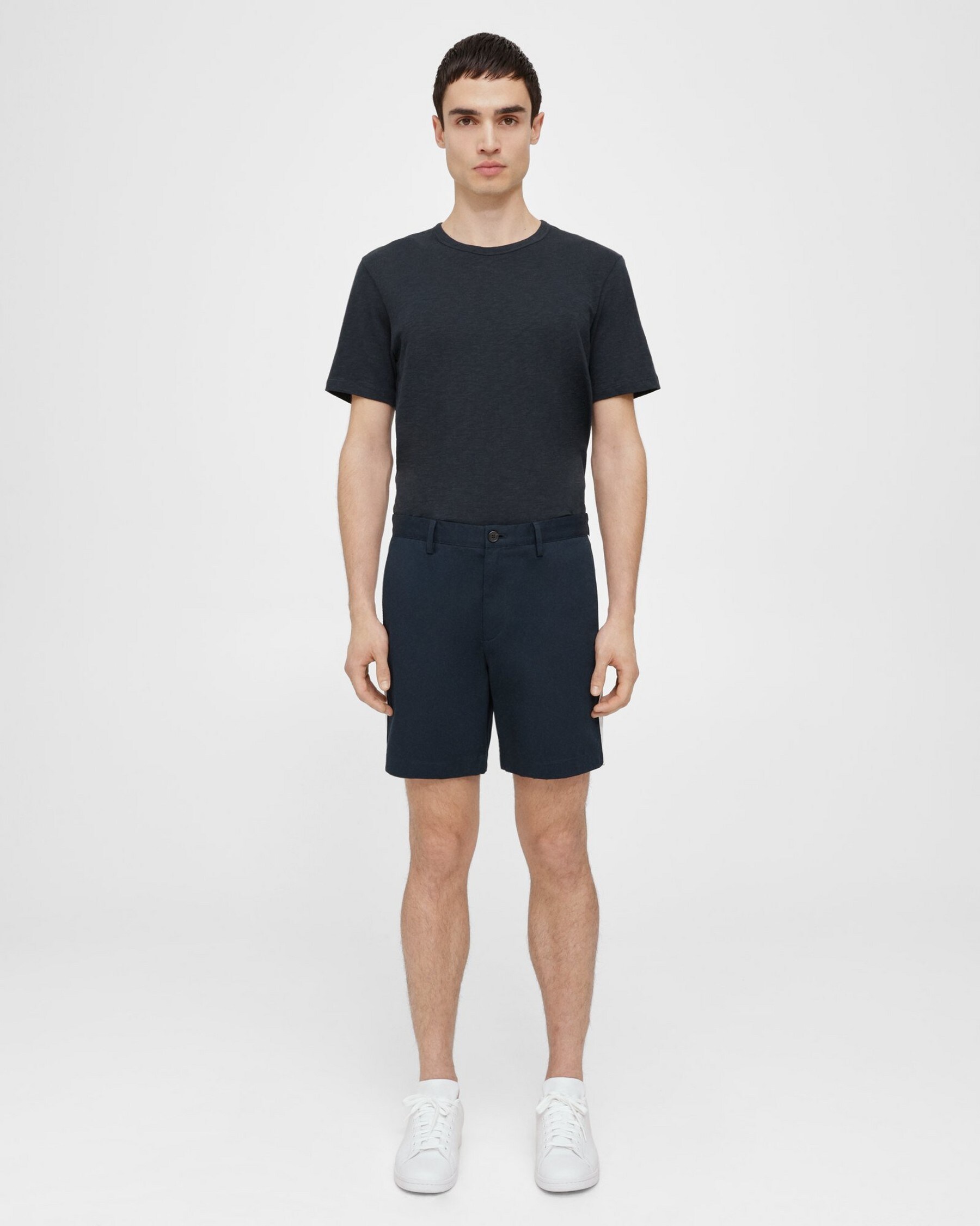 Theory Zaine 7” Short in Stretch Cotton