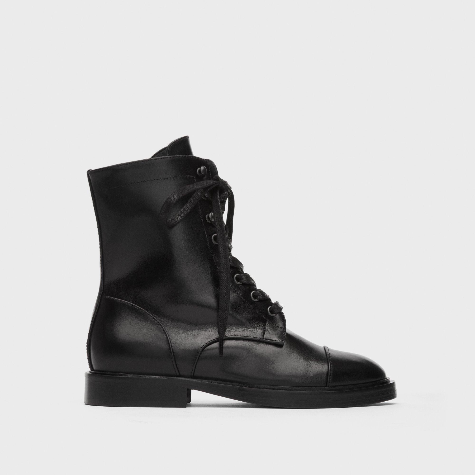 Combat Boot in Leather