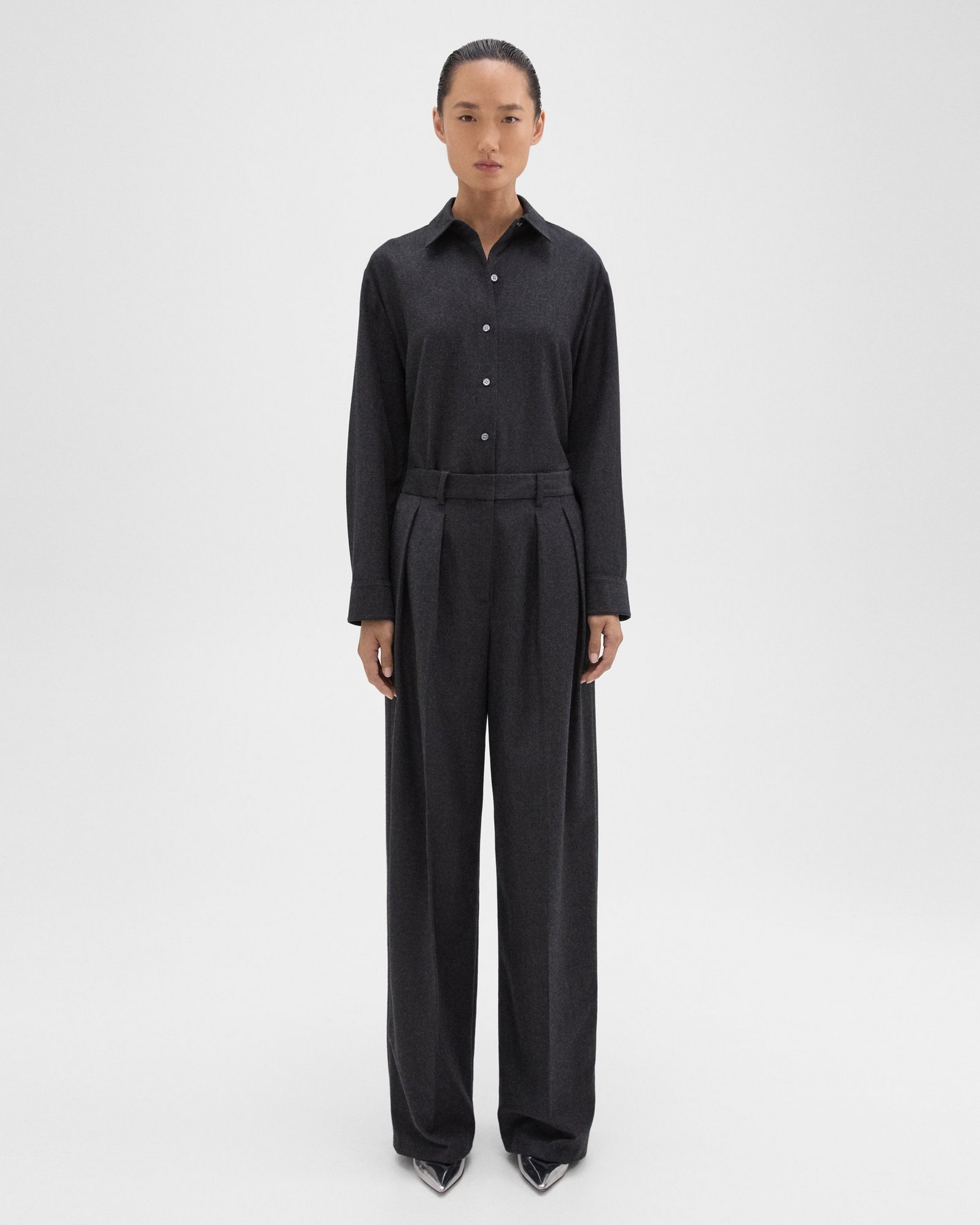 Theory Double Pleat Pant in Sleek Flannel