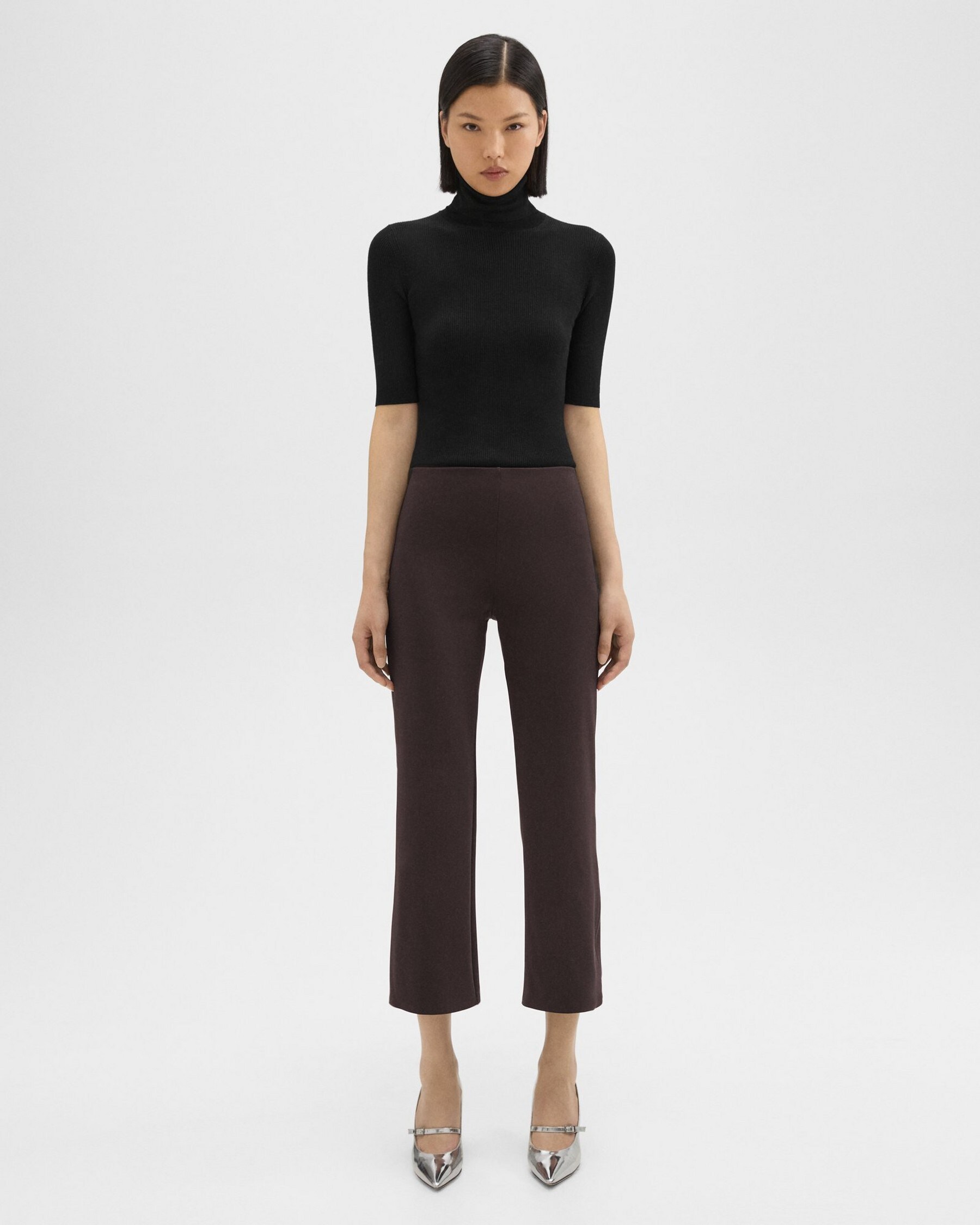Theory Cropped Kick Pant in Scuba