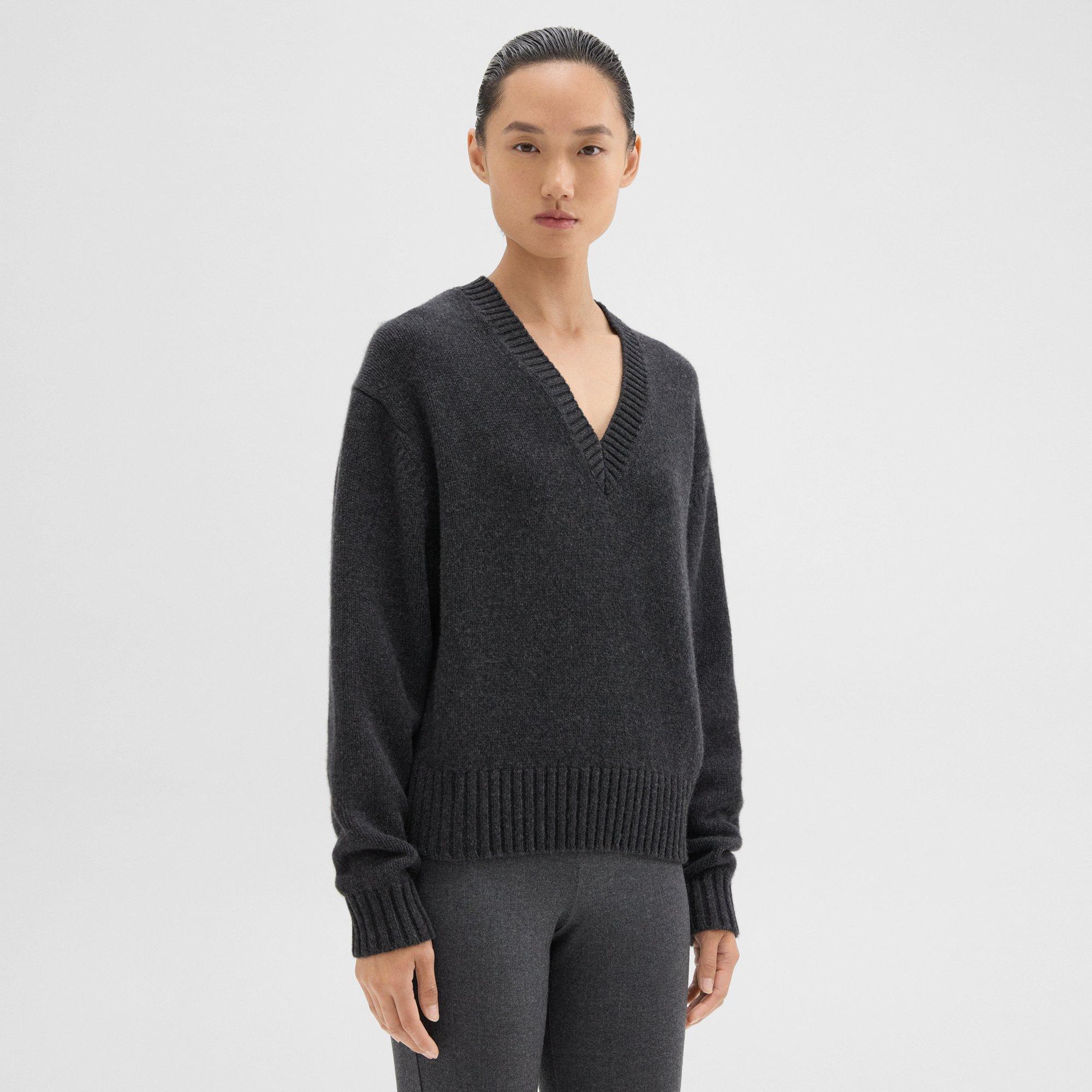 V-Neck Sweater in Recycled Wool-Cashmere