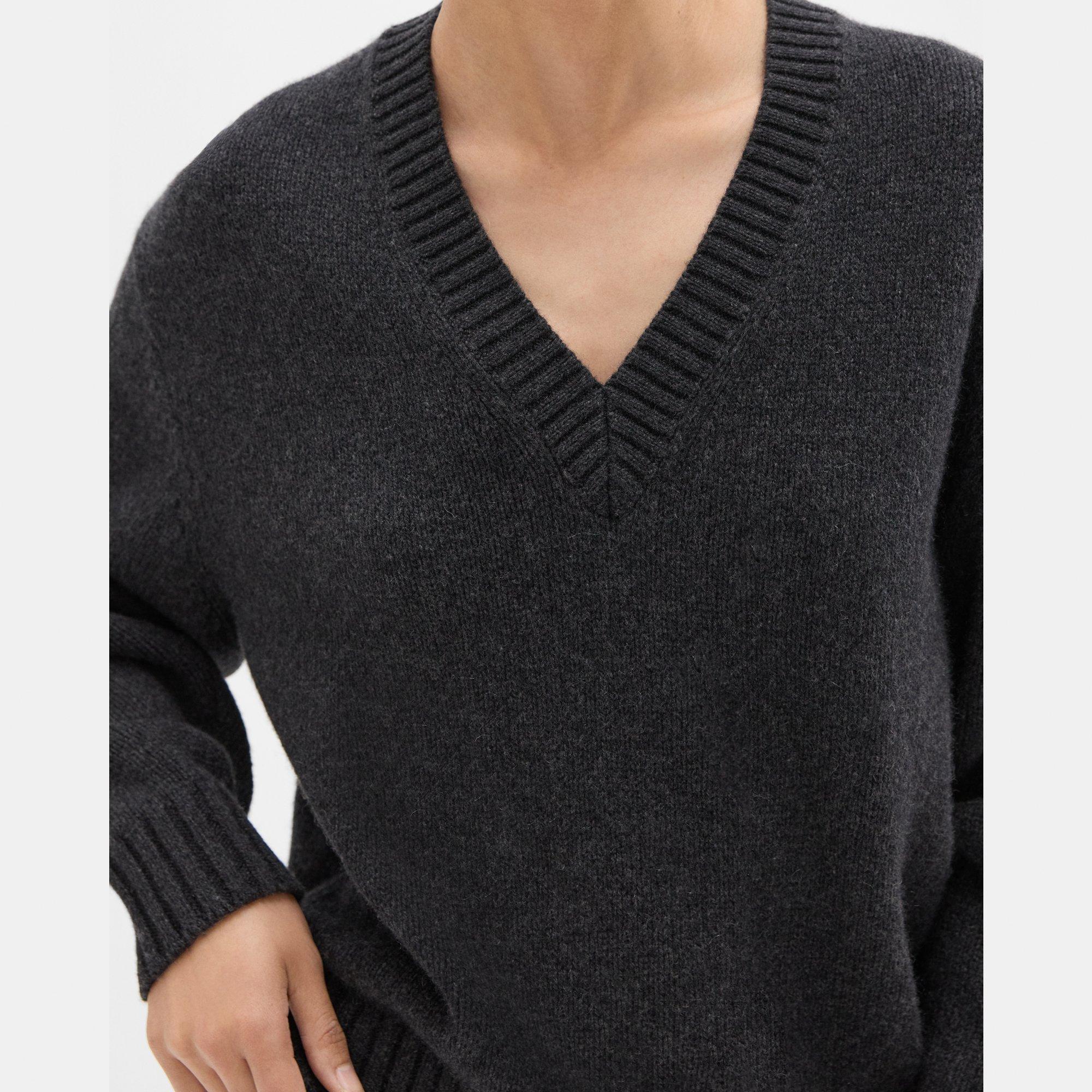 V-Neck Sweater in Recycled Wool-Cashmere