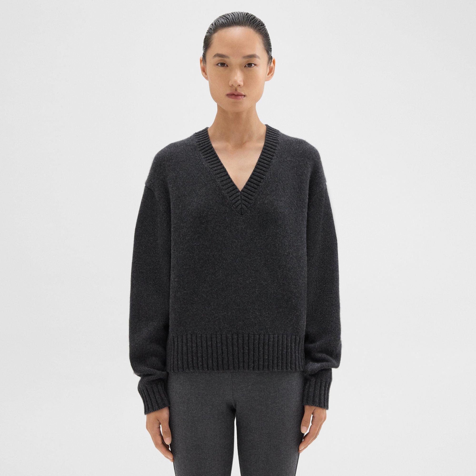 V-Neck Sweater in Recycled Wool-Cashmere