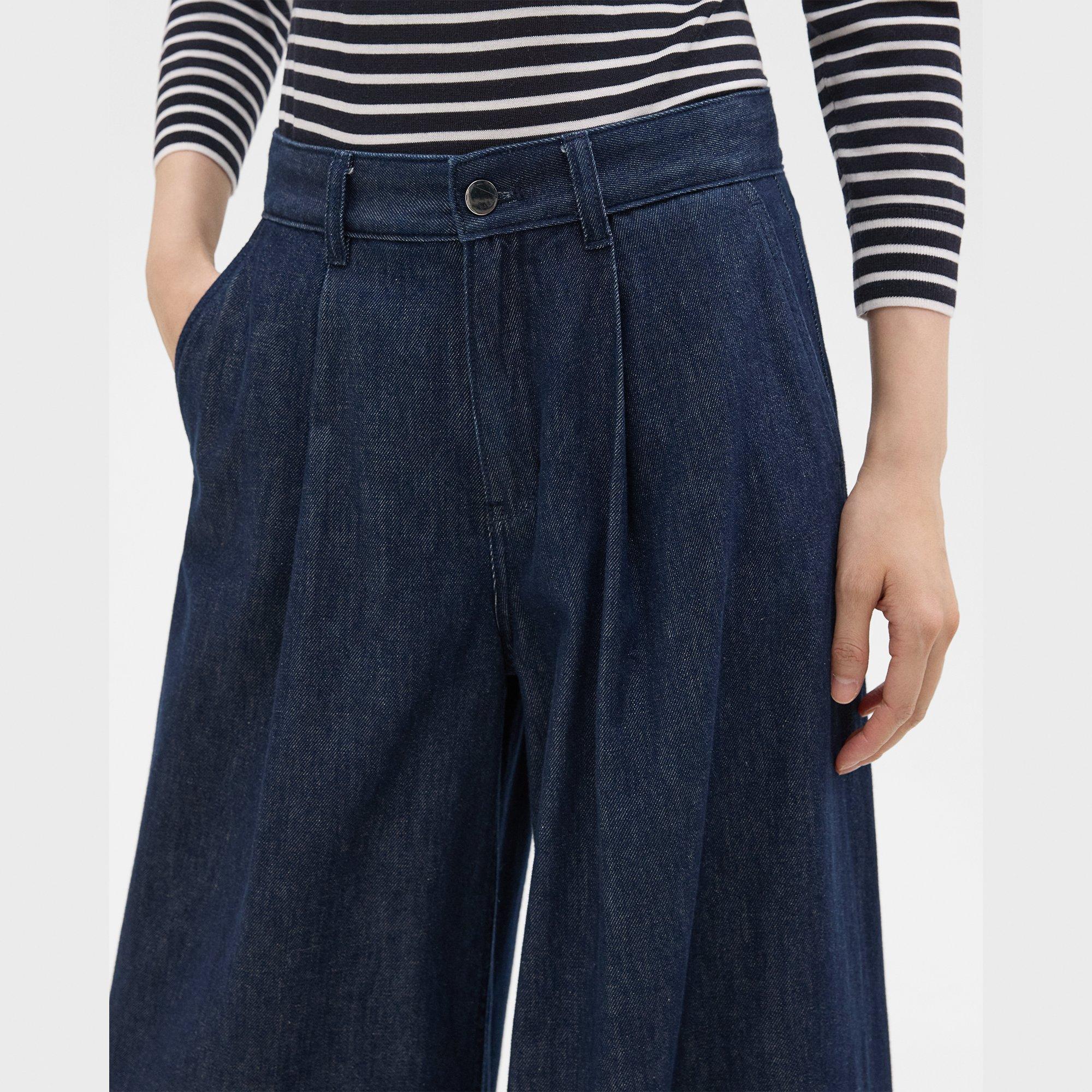 Plissierte Hose mit weitem Bein aus Denim